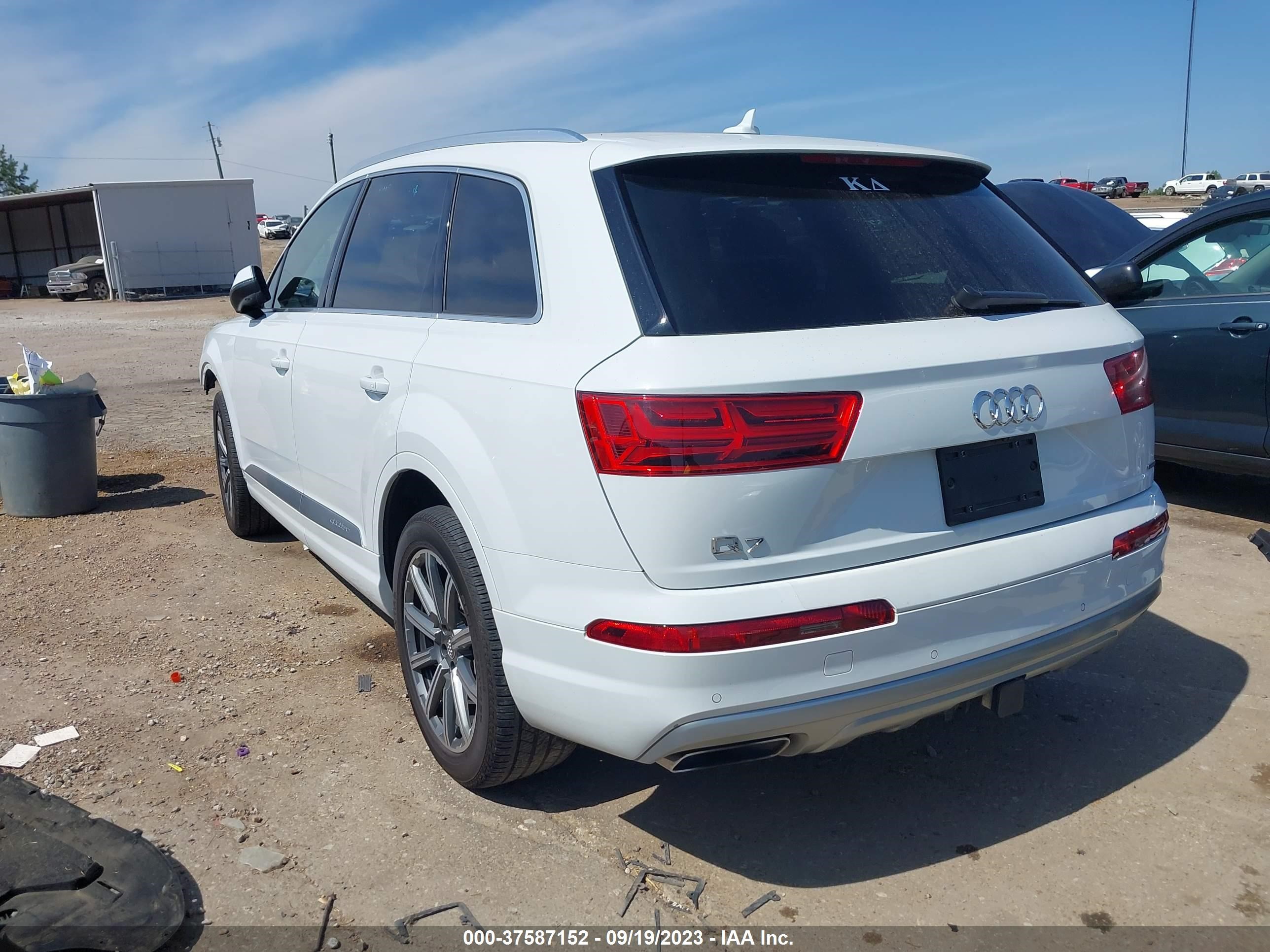 Photo 2 VIN: WA1LHBF70KD041790 - AUDI Q7 