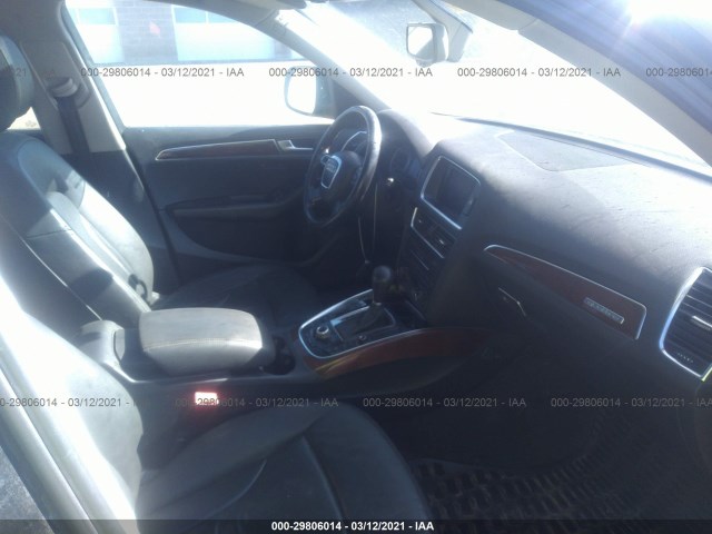 Photo 4 VIN: WA1LKAFP1AA032589 - AUDI Q5 