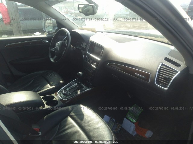 Photo 4 VIN: WA1LKAFP1AA077905 - AUDI Q5 