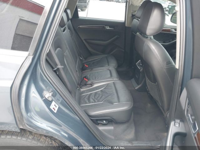 Photo 7 VIN: WA1LKAFP2AA017065 - AUDI Q5 