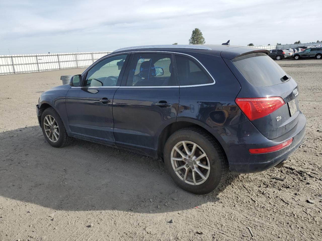 Photo 1 VIN: WA1LKAFP3AA073824 - AUDI Q5 