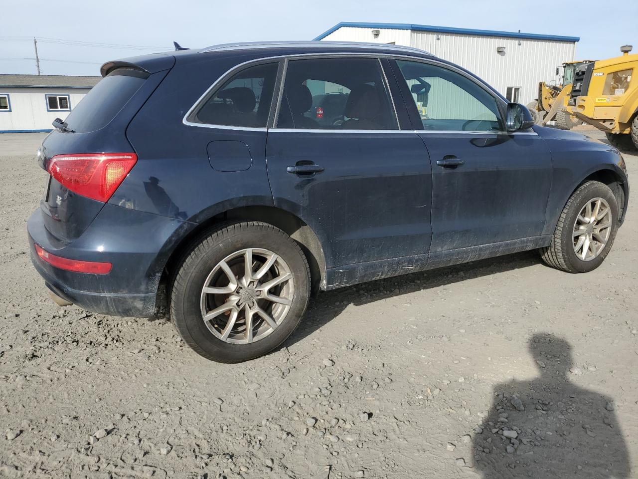 Photo 2 VIN: WA1LKAFP3AA073824 - AUDI Q5 