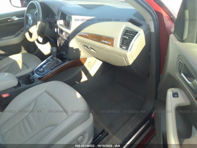 Photo 4 VIN: WA1LKAFP5AA092830 - AUDI Q5 