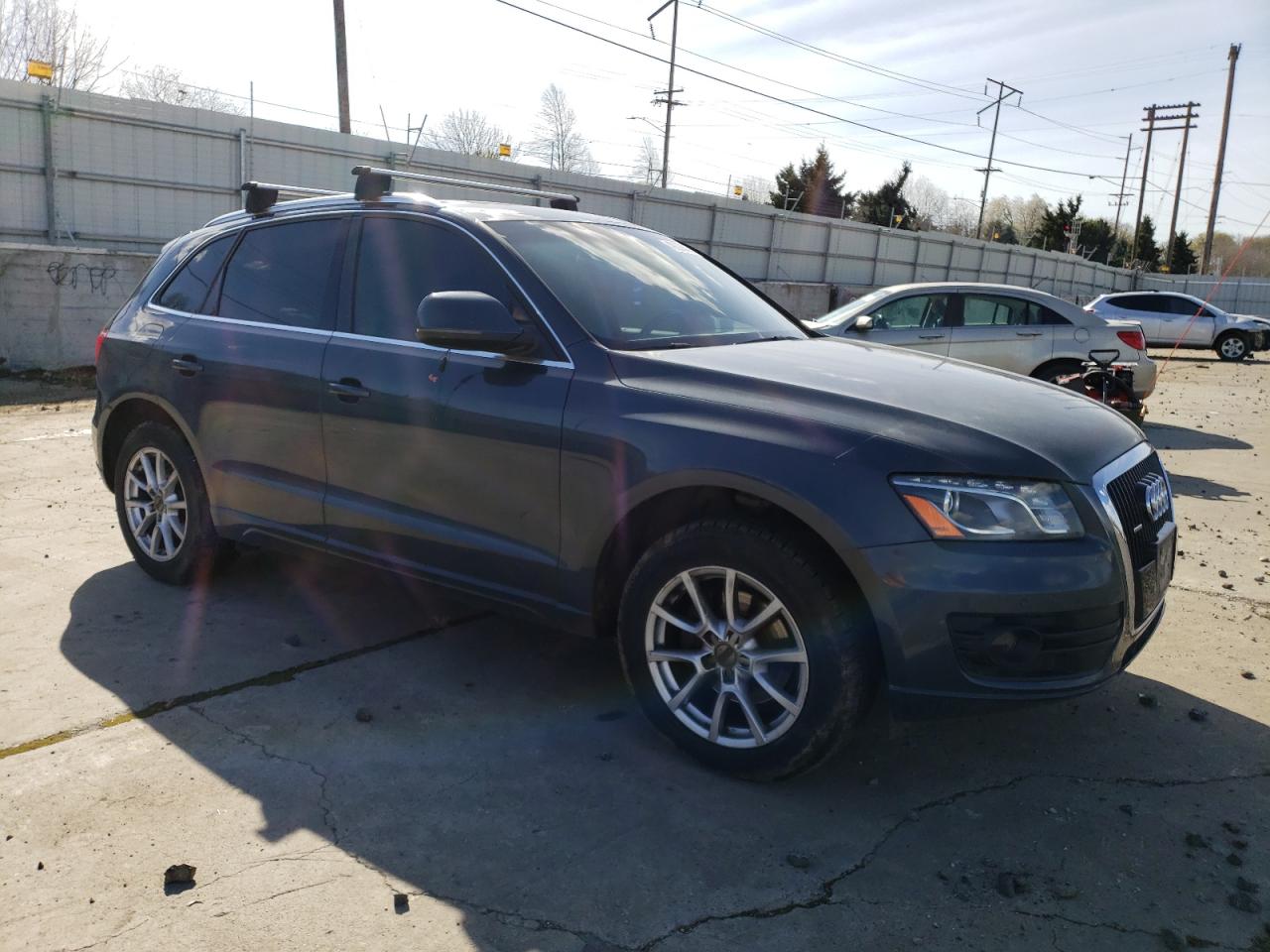 Photo 3 VIN: WA1LKAFP8AA003929 - AUDI Q5 