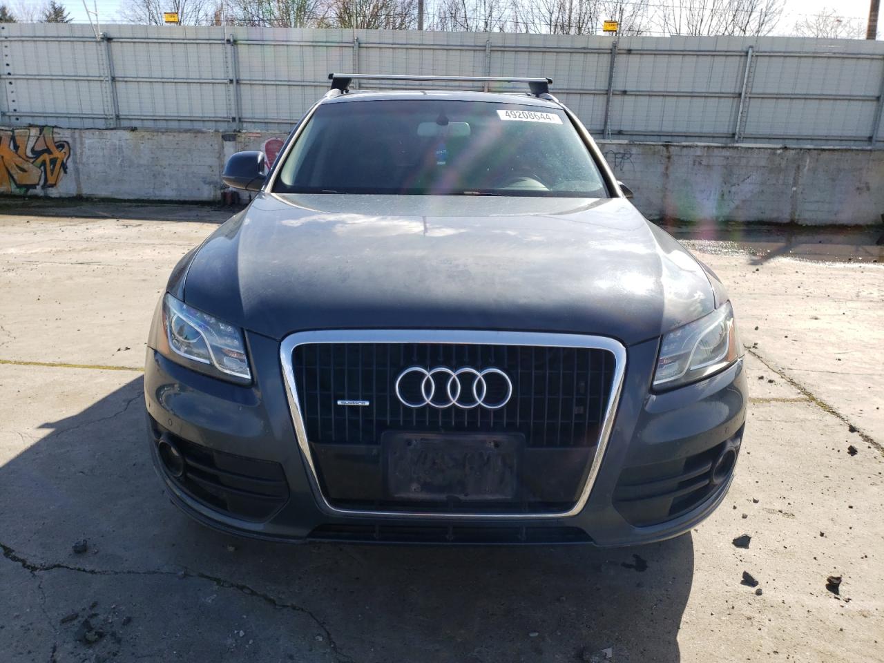 Photo 4 VIN: WA1LKAFP8AA003929 - AUDI Q5 