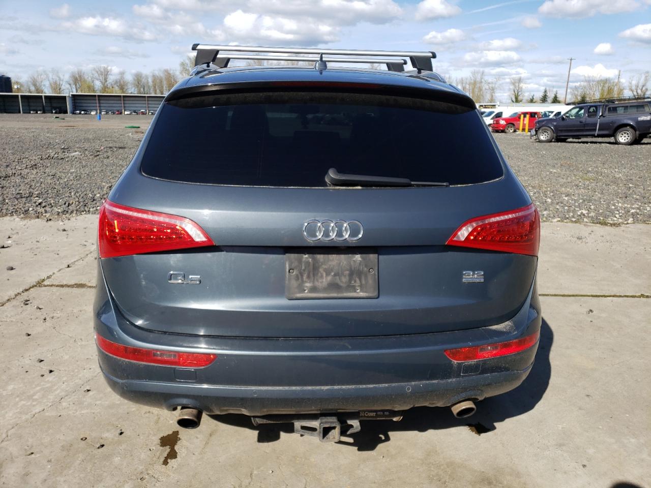 Photo 5 VIN: WA1LKAFP8AA003929 - AUDI Q5 