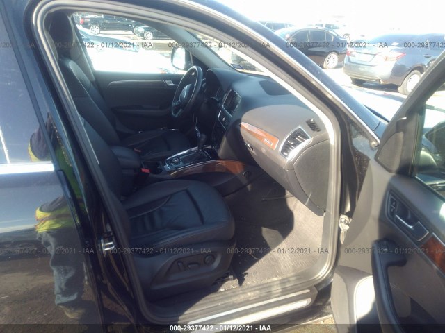 Photo 4 VIN: WA1LKAFP8AA111483 - AUDI Q5 