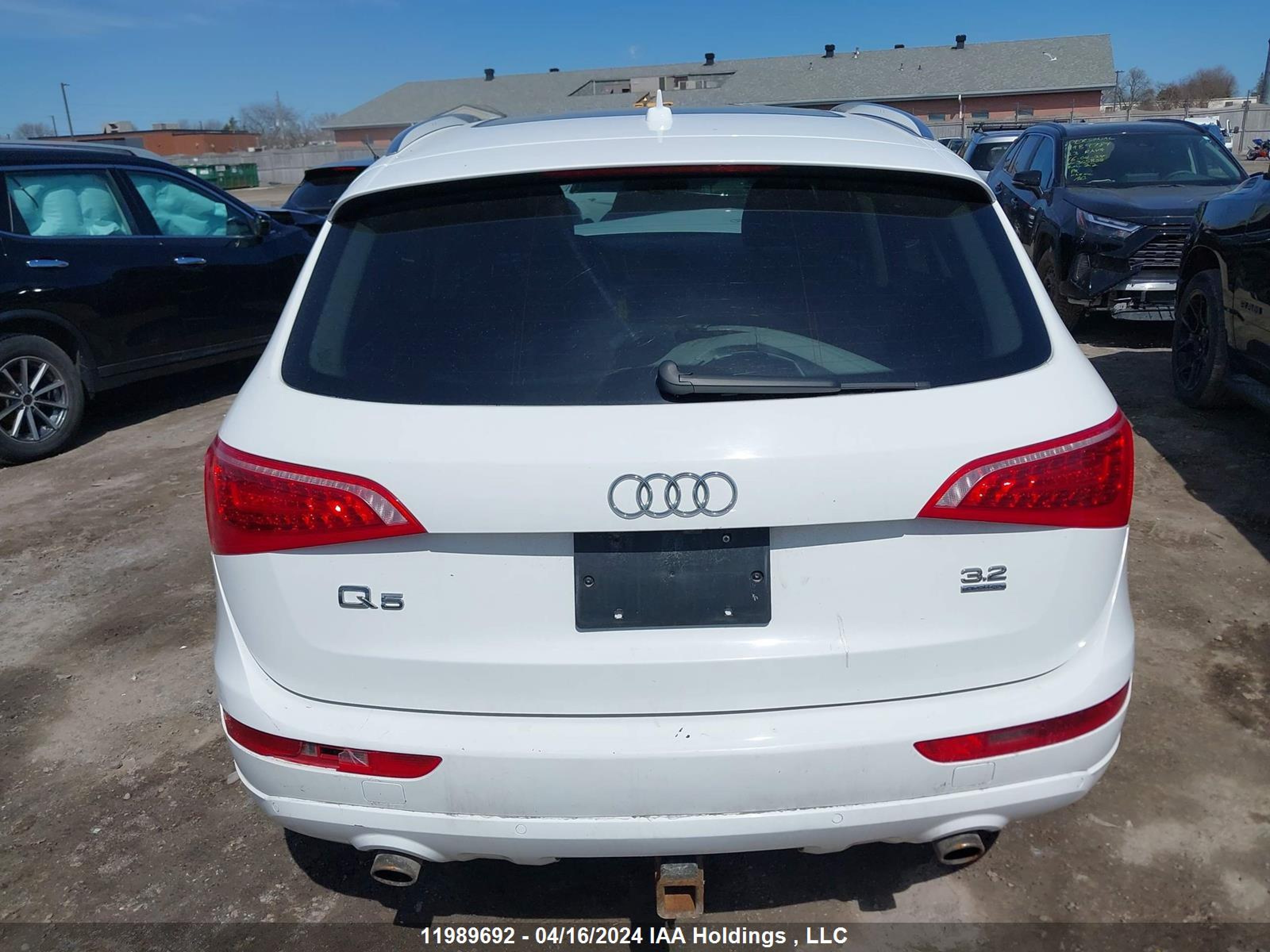 Photo 16 VIN: WA1LKAFP9AA090787 - AUDI Q5 