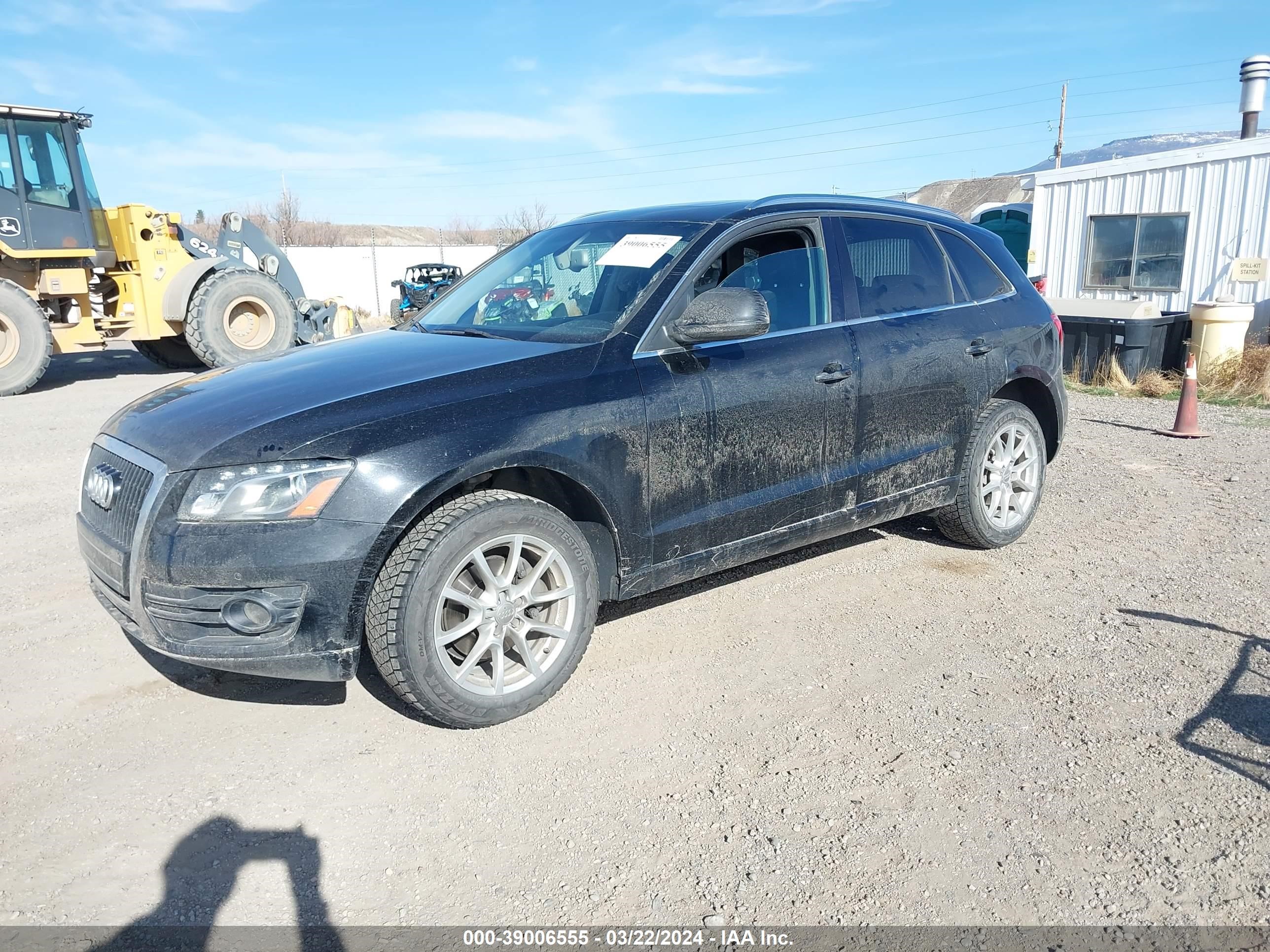 Photo 1 VIN: WA1LKAFP9AA098078 - AUDI Q5 