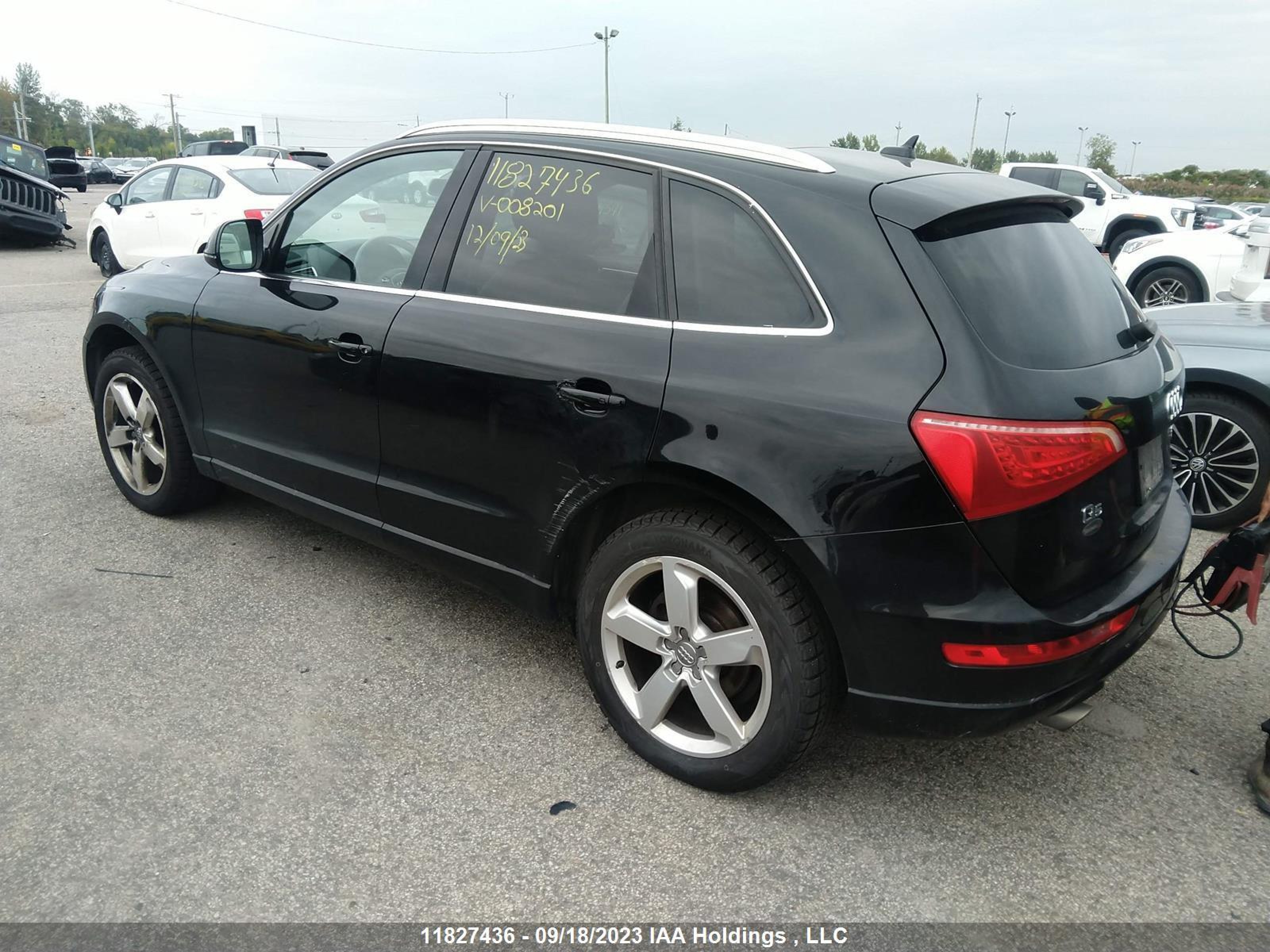 Photo 2 VIN: WA1LKCFP0AA008201 - AUDI Q5 