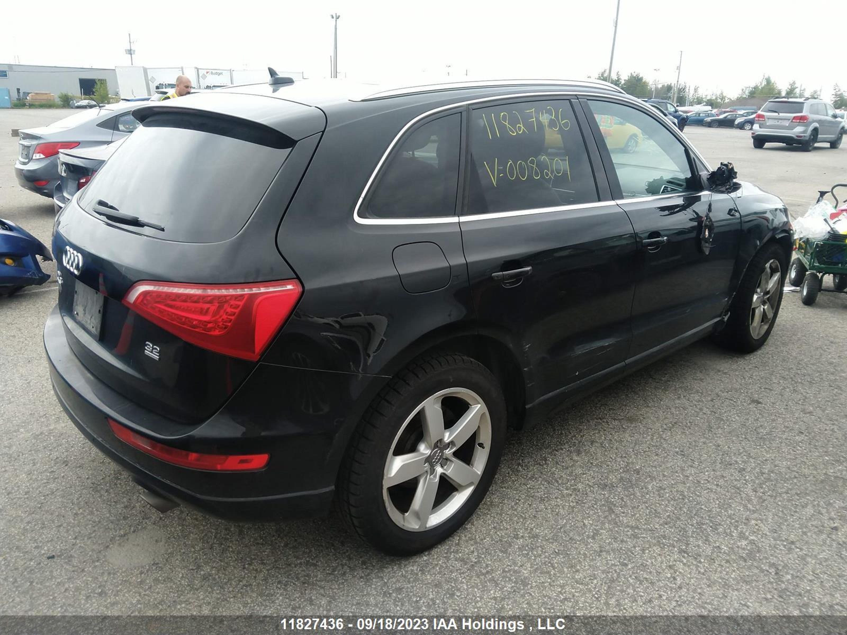 Photo 3 VIN: WA1LKCFP0AA008201 - AUDI Q5 