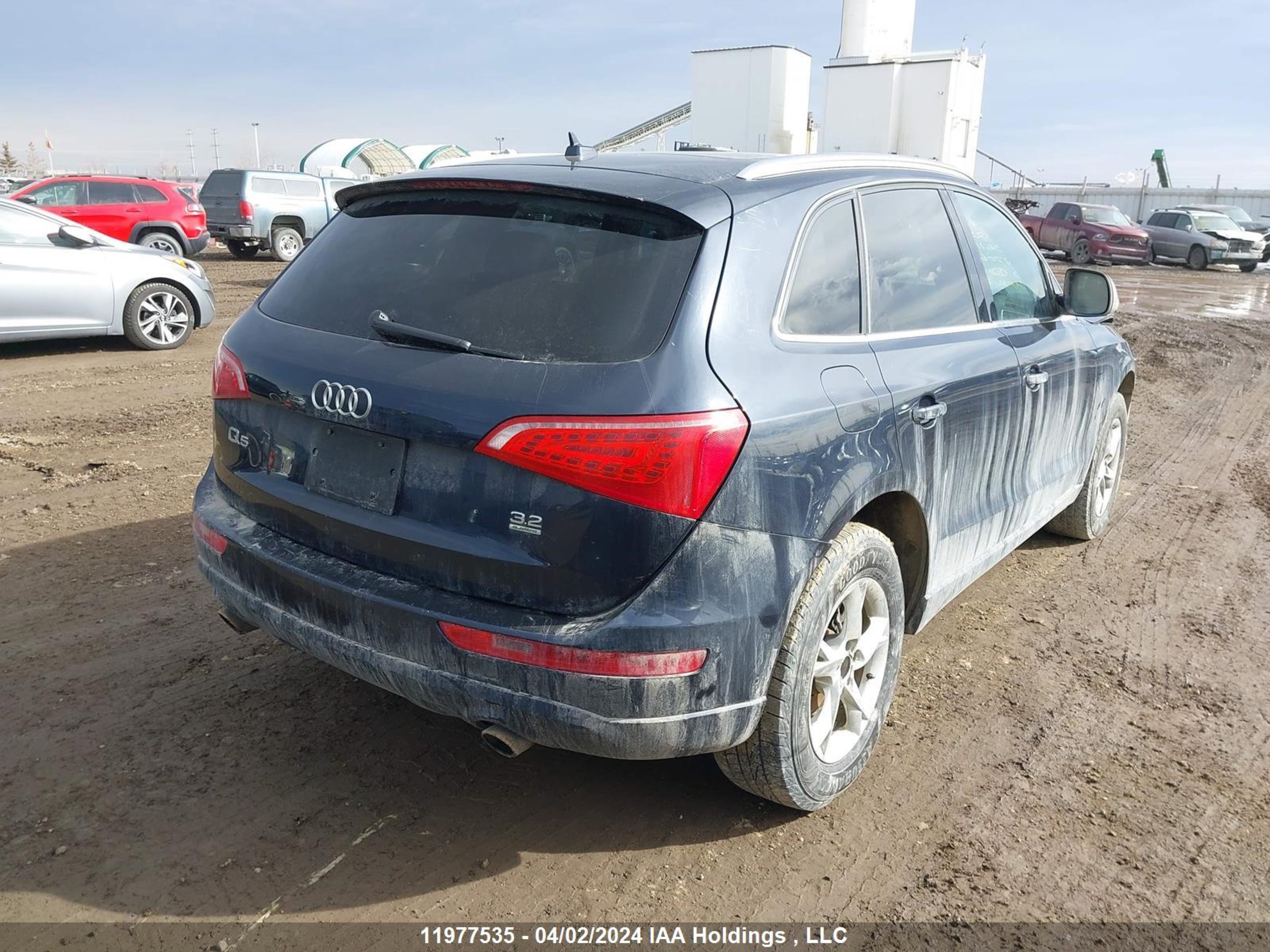 Photo 3 VIN: WA1LKCFP0CA061192 - AUDI Q5 