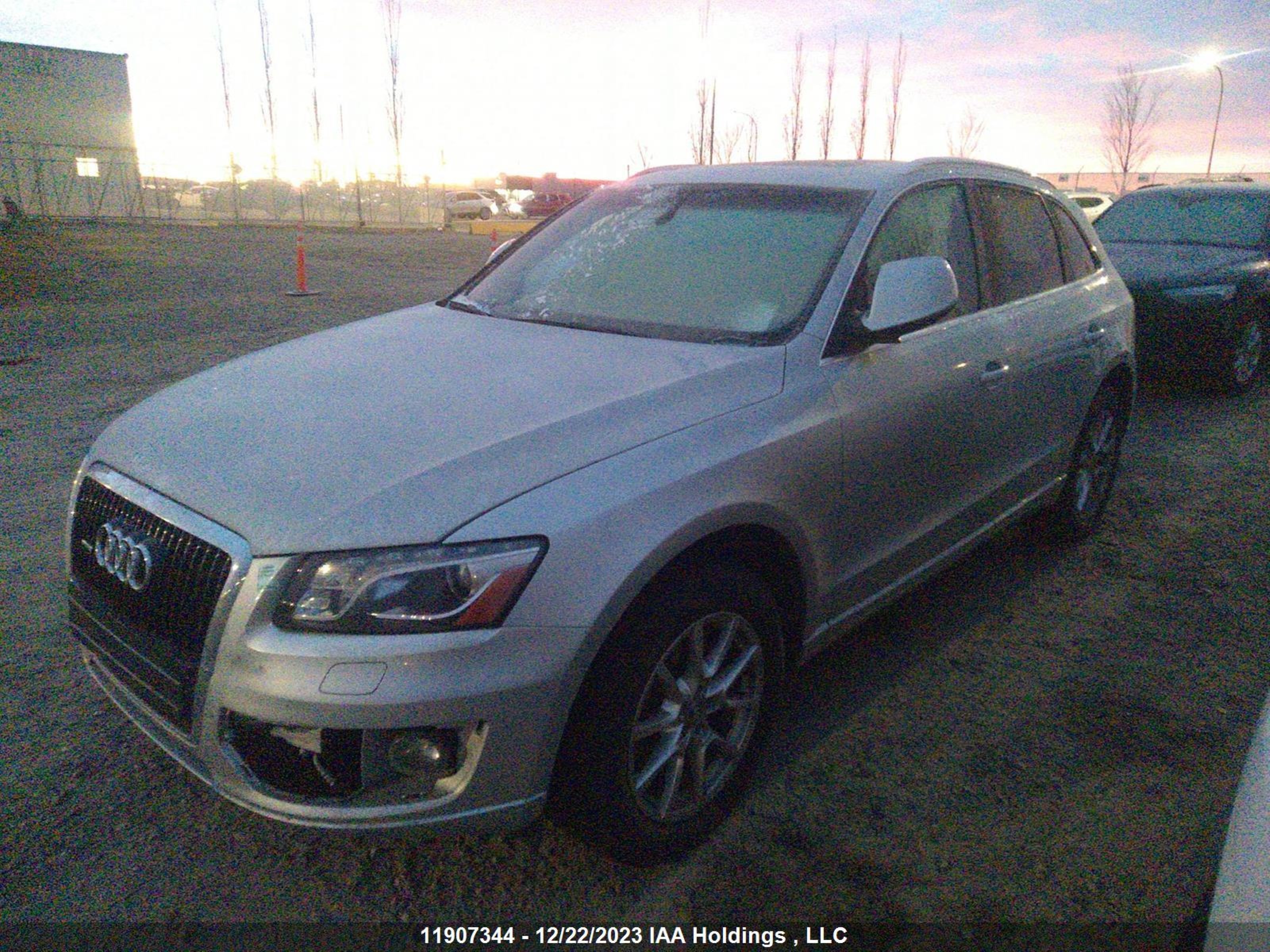 Photo 1 VIN: WA1LKCFP3AA042715 - AUDI Q5 