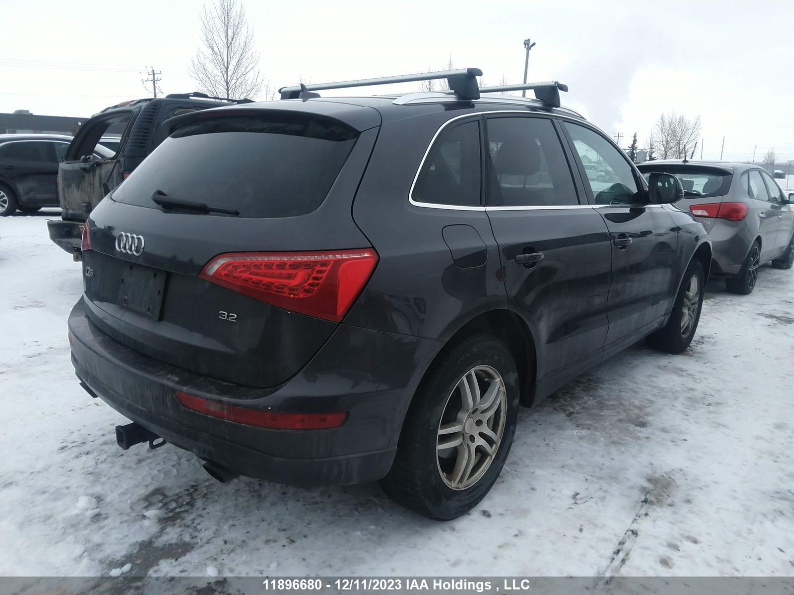 Photo 3 VIN: WA1LKCFP7AA016747 - AUDI Q5 