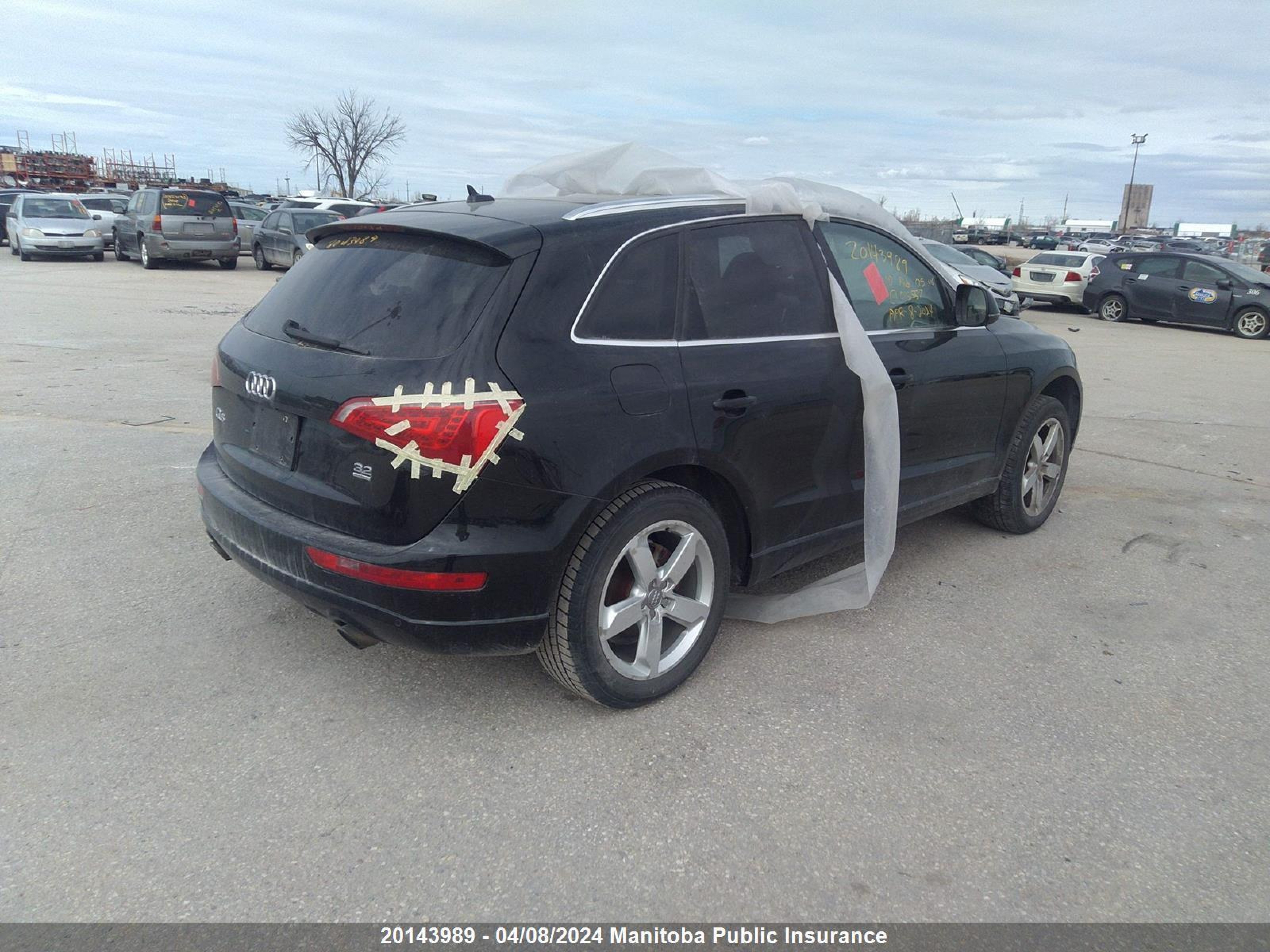 Photo 3 VIN: WA1LKCFP8AA015557 - AUDI Q5 