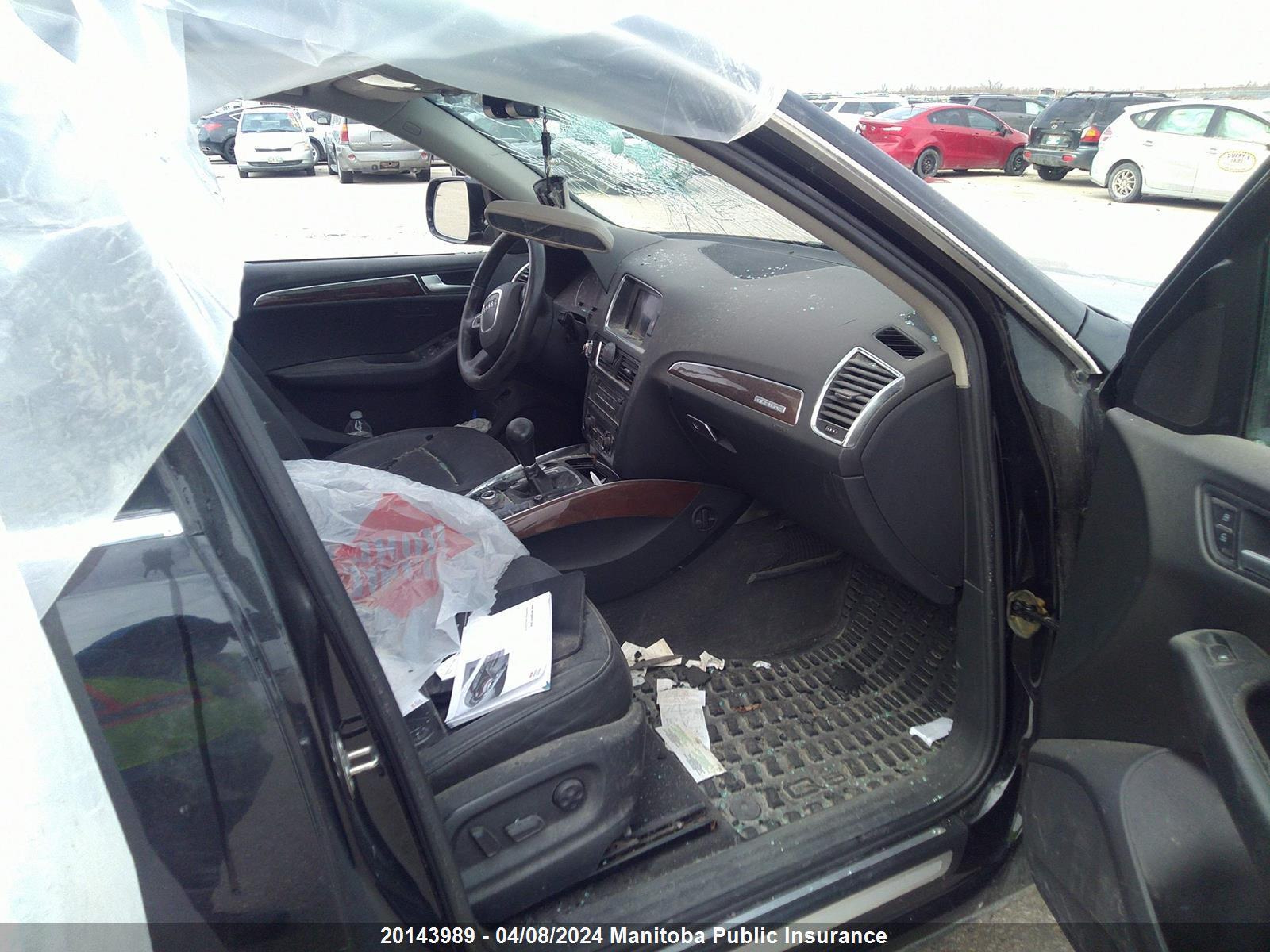 Photo 4 VIN: WA1LKCFP8AA015557 - AUDI Q5 