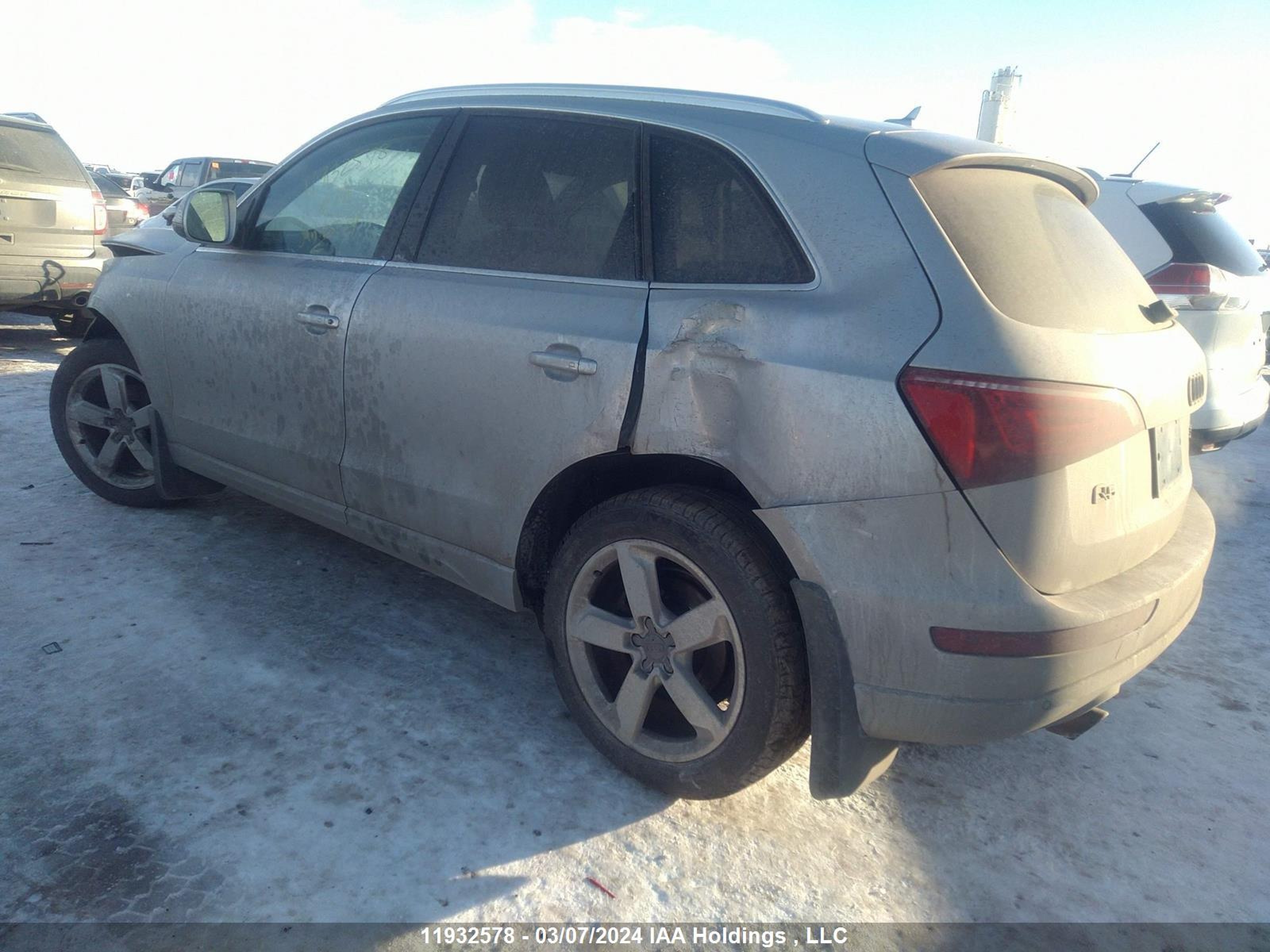 Photo 2 VIN: WA1LKCFP9AA033114 - AUDI Q5 