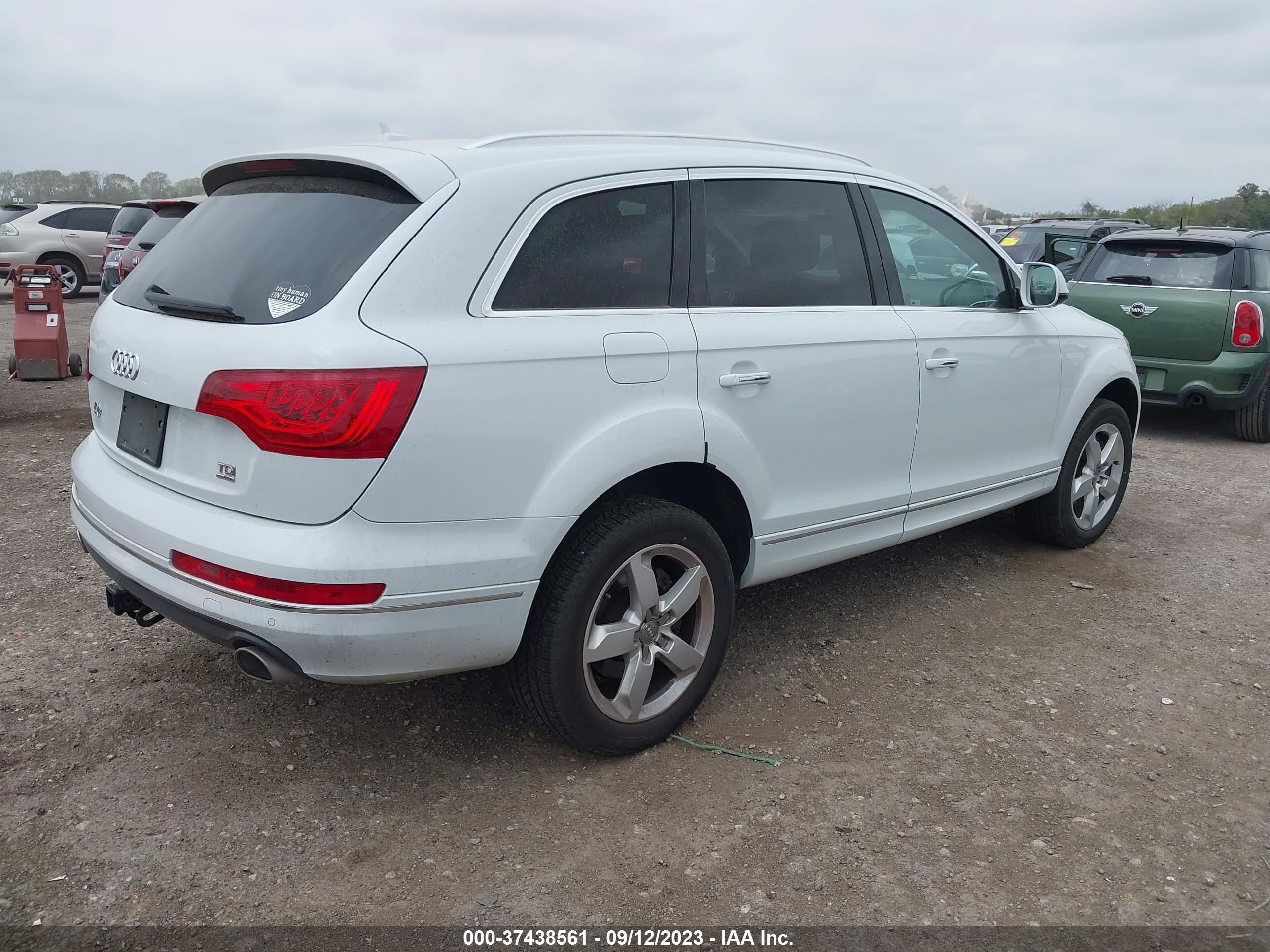 Photo 3 VIN: WA1LMAFE0DD010045 - AUDI Q7 