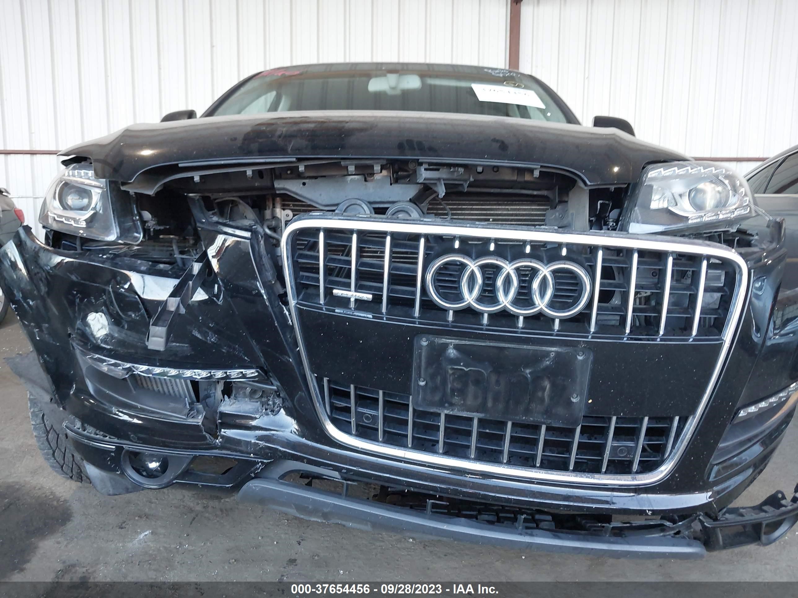 Photo 11 VIN: WA1LMAFE1FD020909 - AUDI Q7 