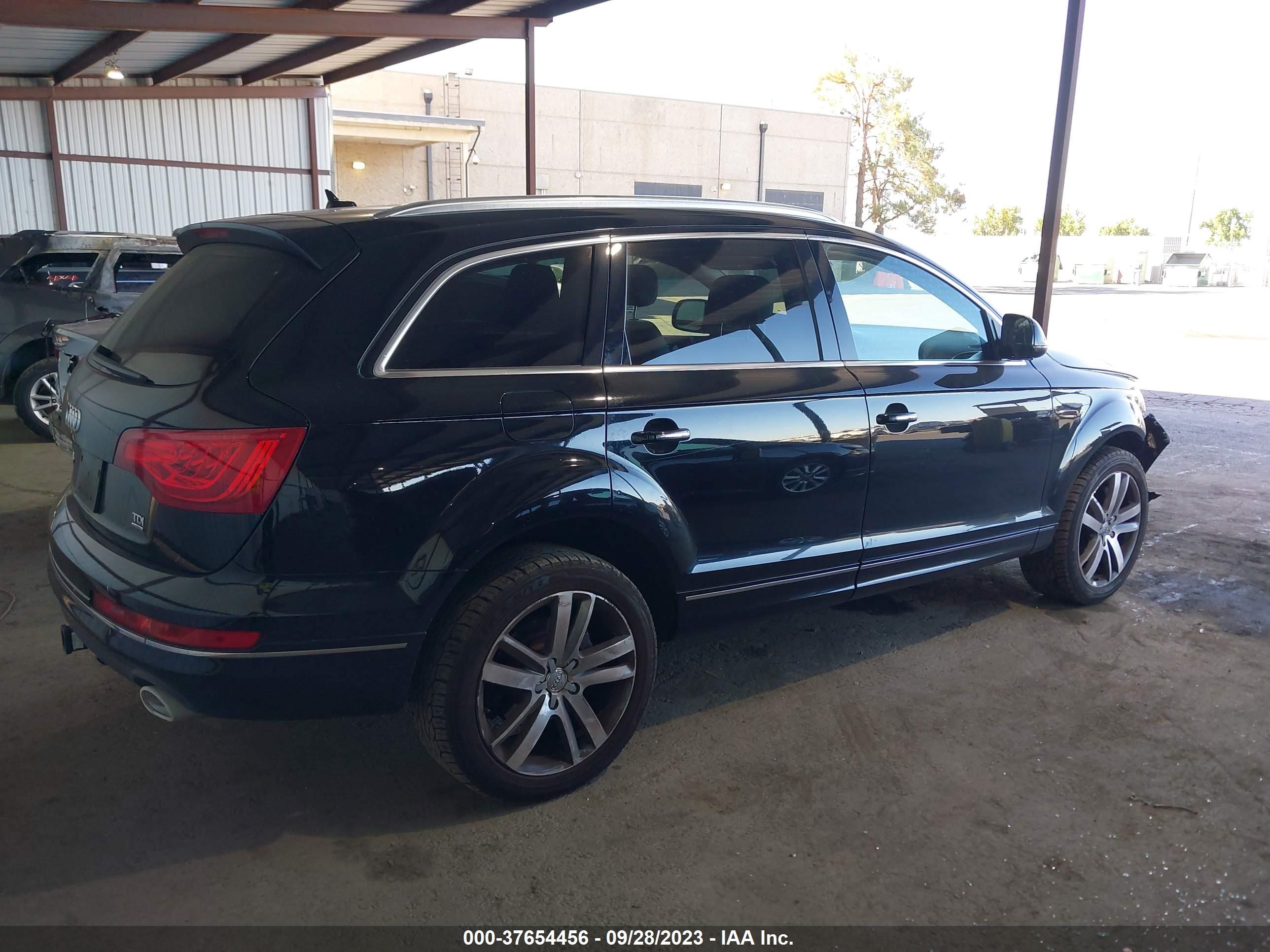 Photo 3 VIN: WA1LMAFE1FD020909 - AUDI Q7 