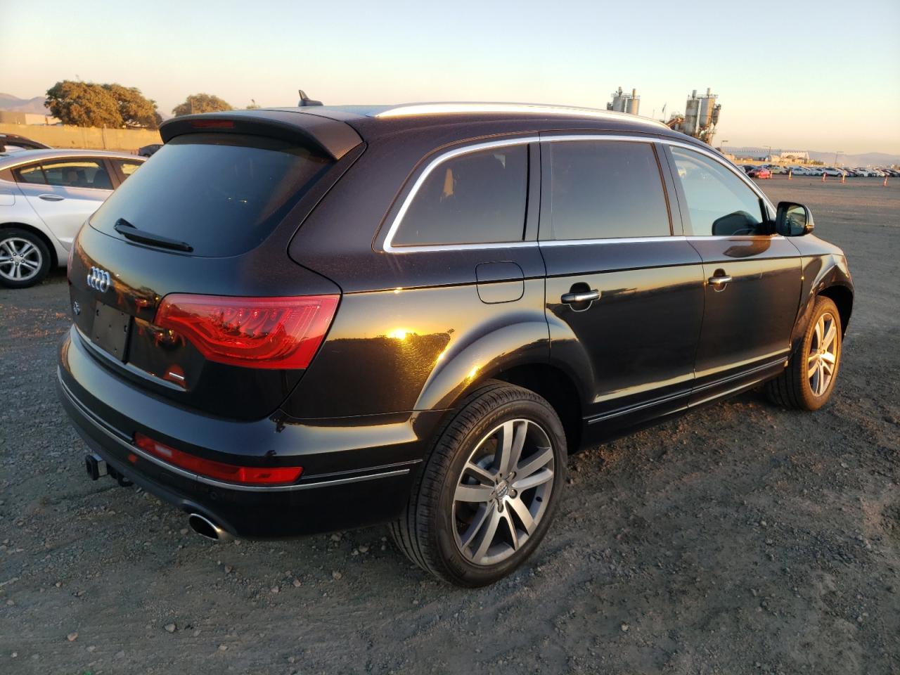 Photo 2 VIN: WA1LMAFE4DD000652 - AUDI Q7 