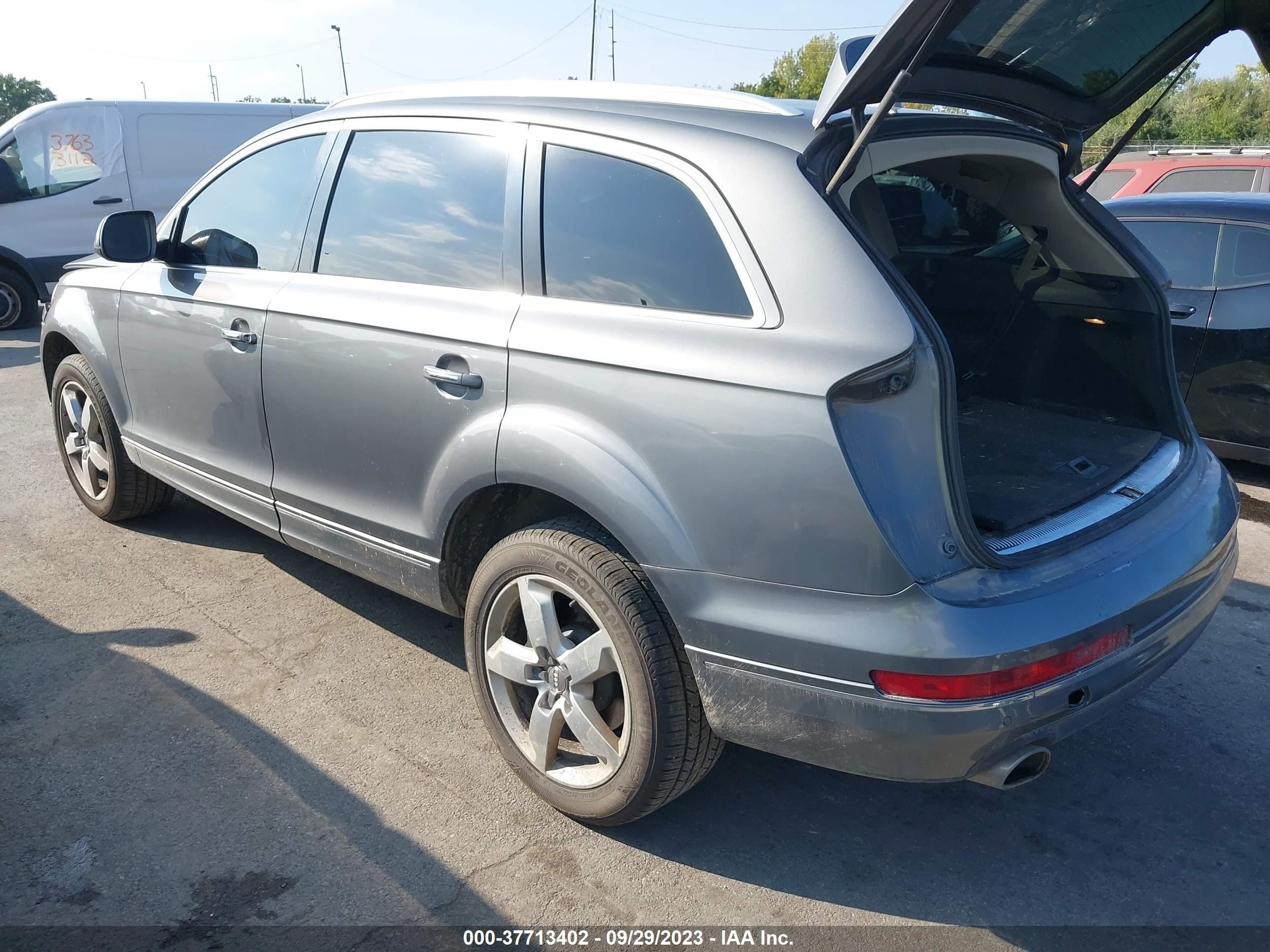 Photo 2 VIN: WA1LMAFE4DD007830 - AUDI Q7 