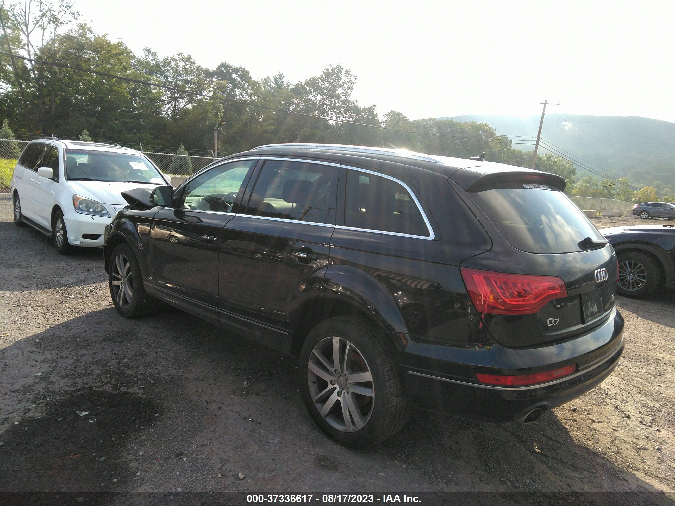 Photo 2 VIN: WA1LMAFE6FD026530 - AUDI Q7 