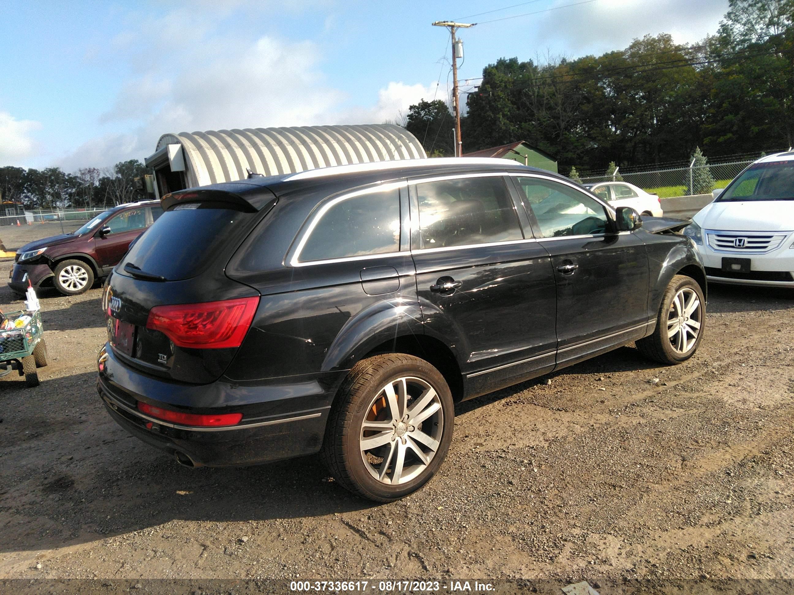 Photo 3 VIN: WA1LMAFE6FD026530 - AUDI Q7 