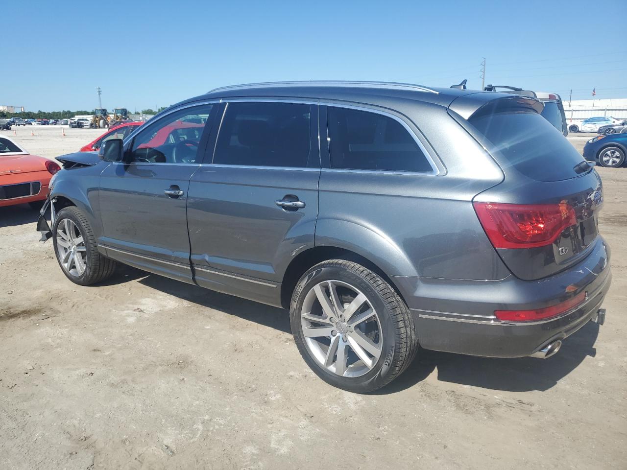 Photo 1 VIN: WA1LMAFE9ED004164 - AUDI Q7 