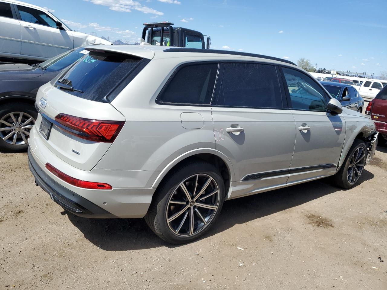 Photo 2 VIN: WA1LXBF70PD013367 - AUDI Q7 