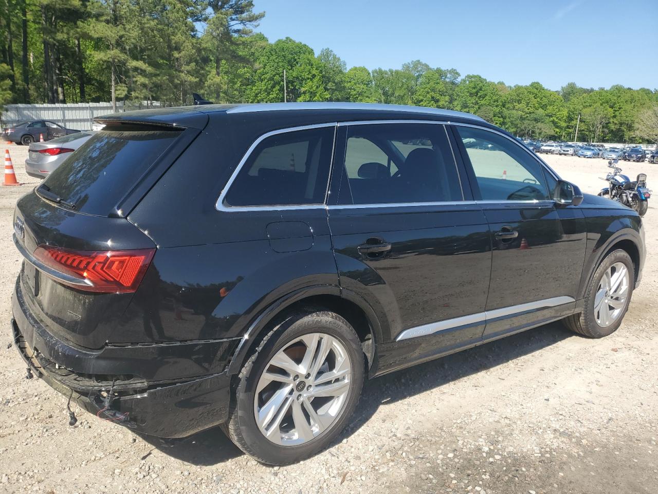 Photo 2 VIN: WA1LXBF70PD025485 - AUDI Q7 