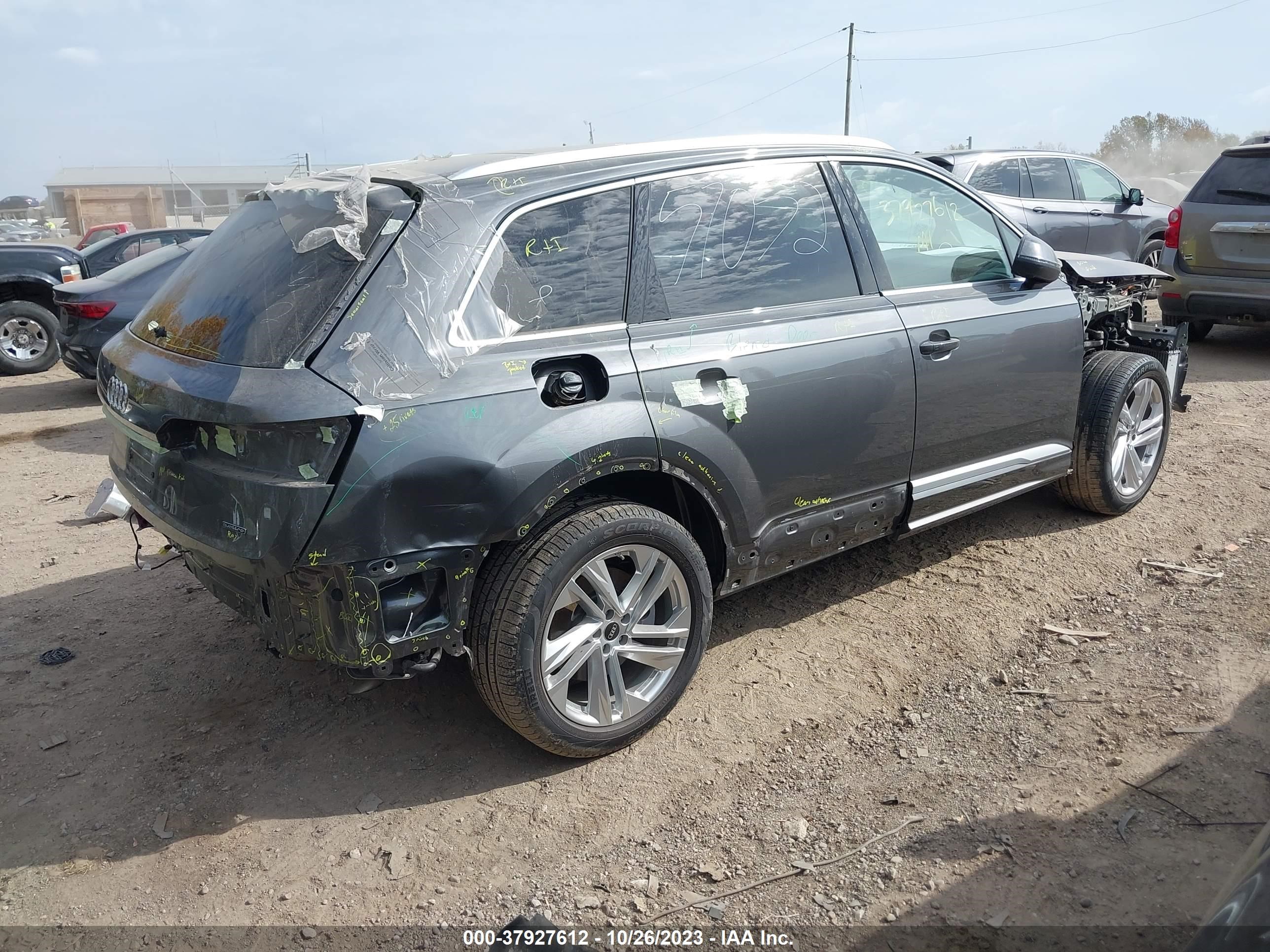 Photo 3 VIN: WA1LXBF72ND008474 - AUDI Q7 