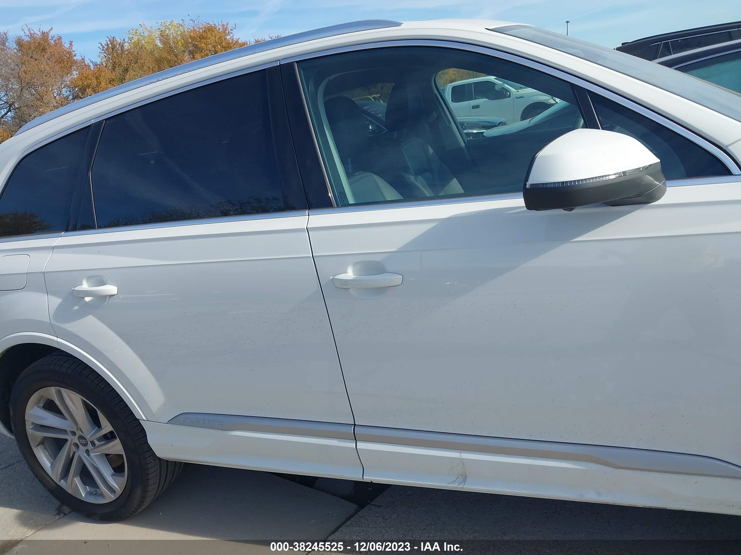 Photo 12 VIN: WA1LXBF73PD011354 - AUDI Q7 