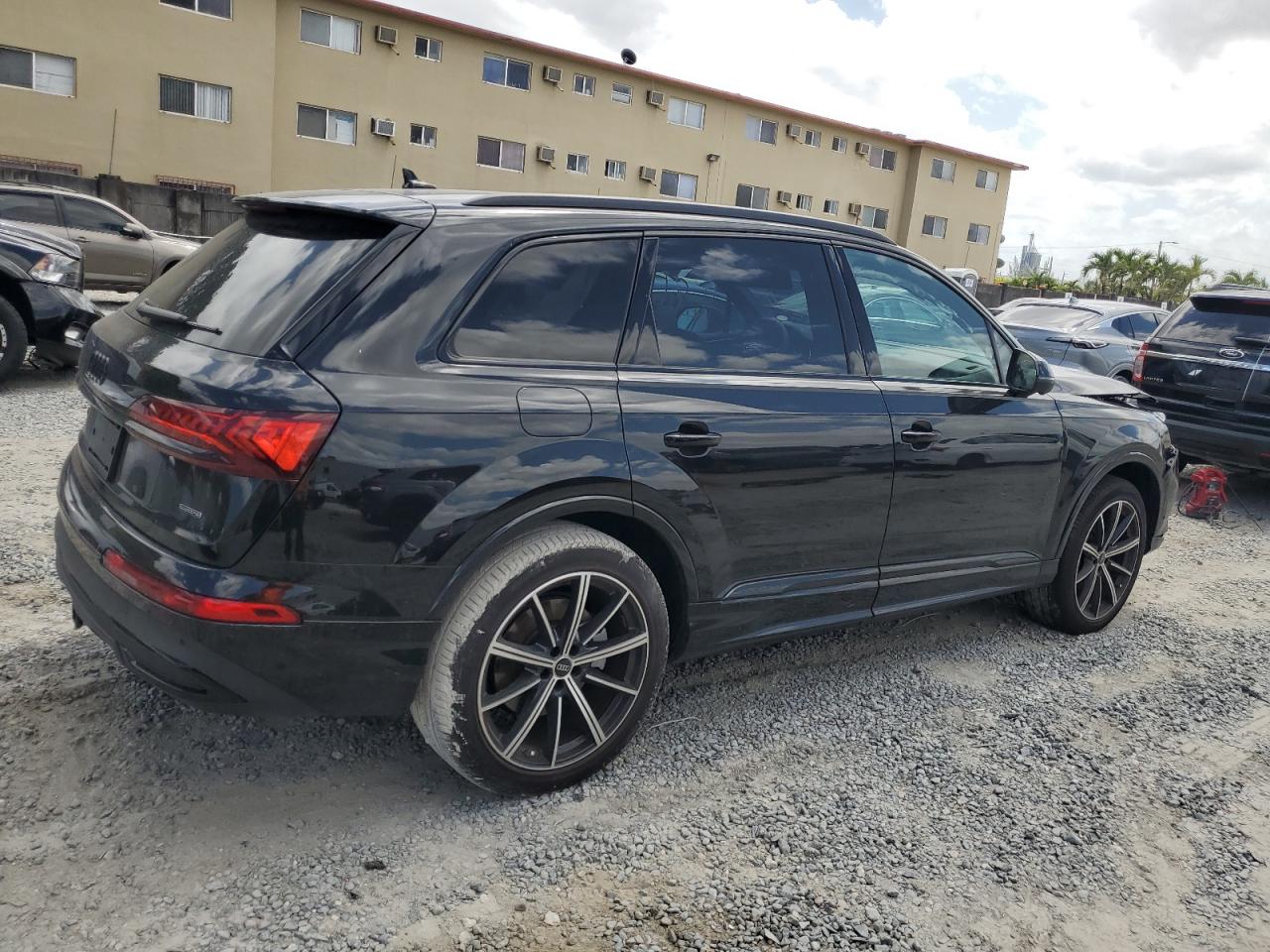 Photo 2 VIN: WA1LXBF78PD007509 - AUDI Q7 