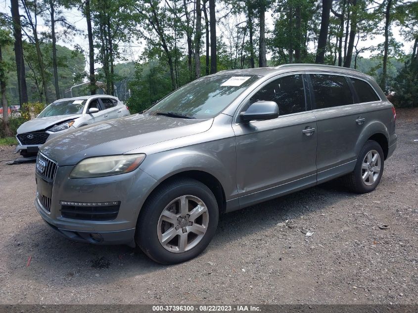 Photo 1 VIN: WA1LYAFE4AD000490 - AUDI Q7 