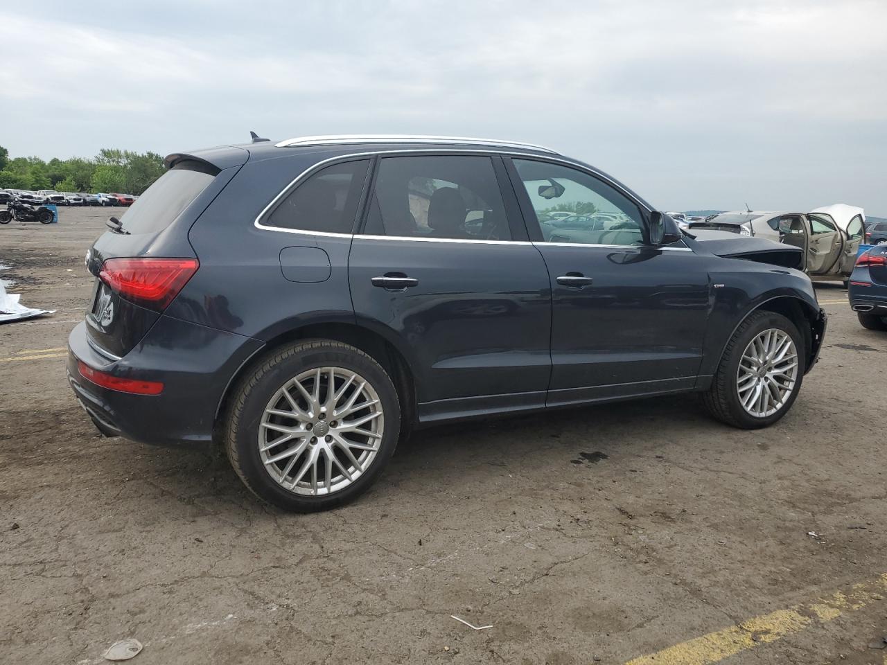 Photo 2 VIN: WA1M2AFP5HA077940 - AUDI Q5 