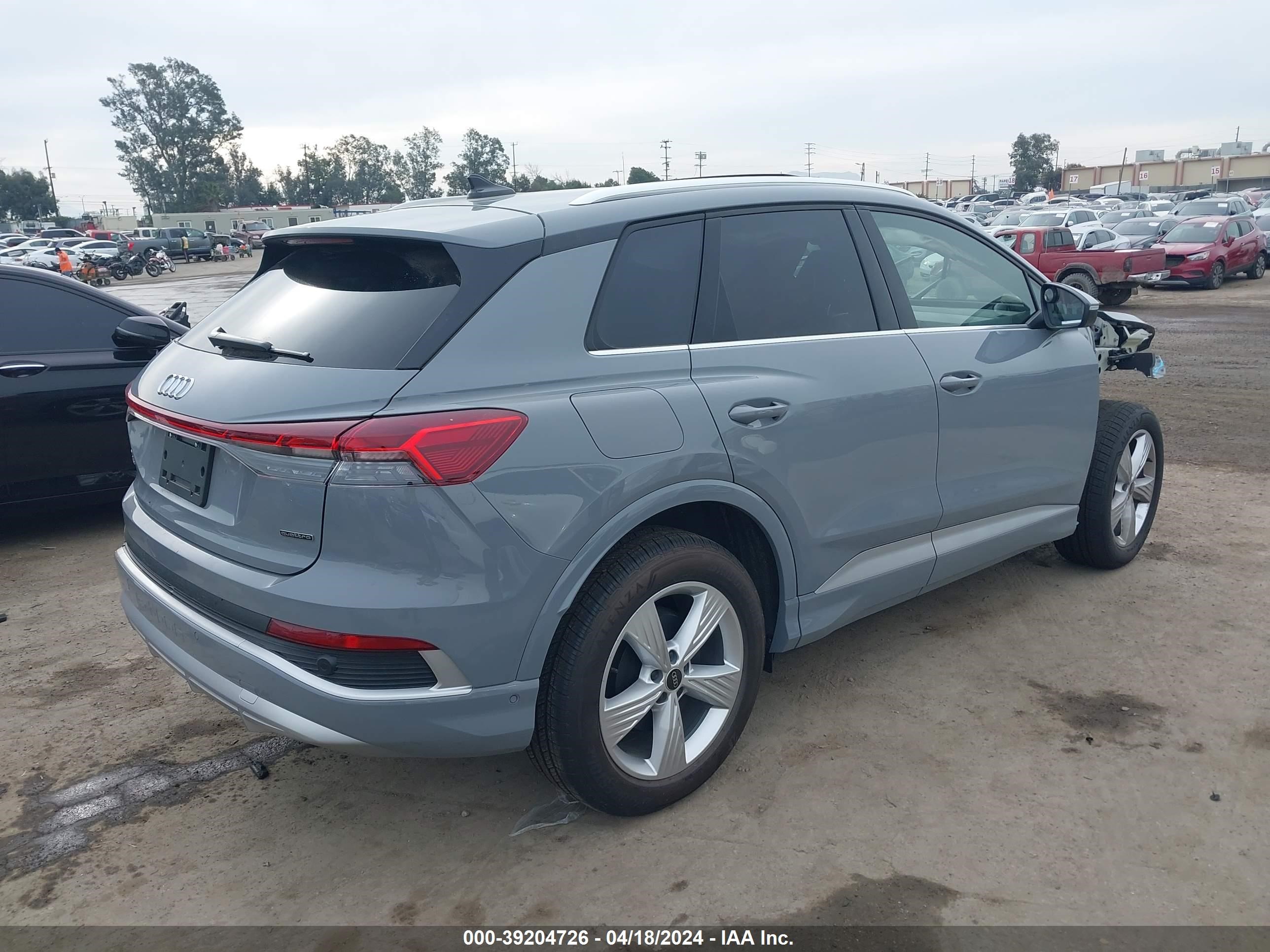 Photo 3 VIN: WA1M2BFZ6RP022970 - AUDI Q4 E-TRON 