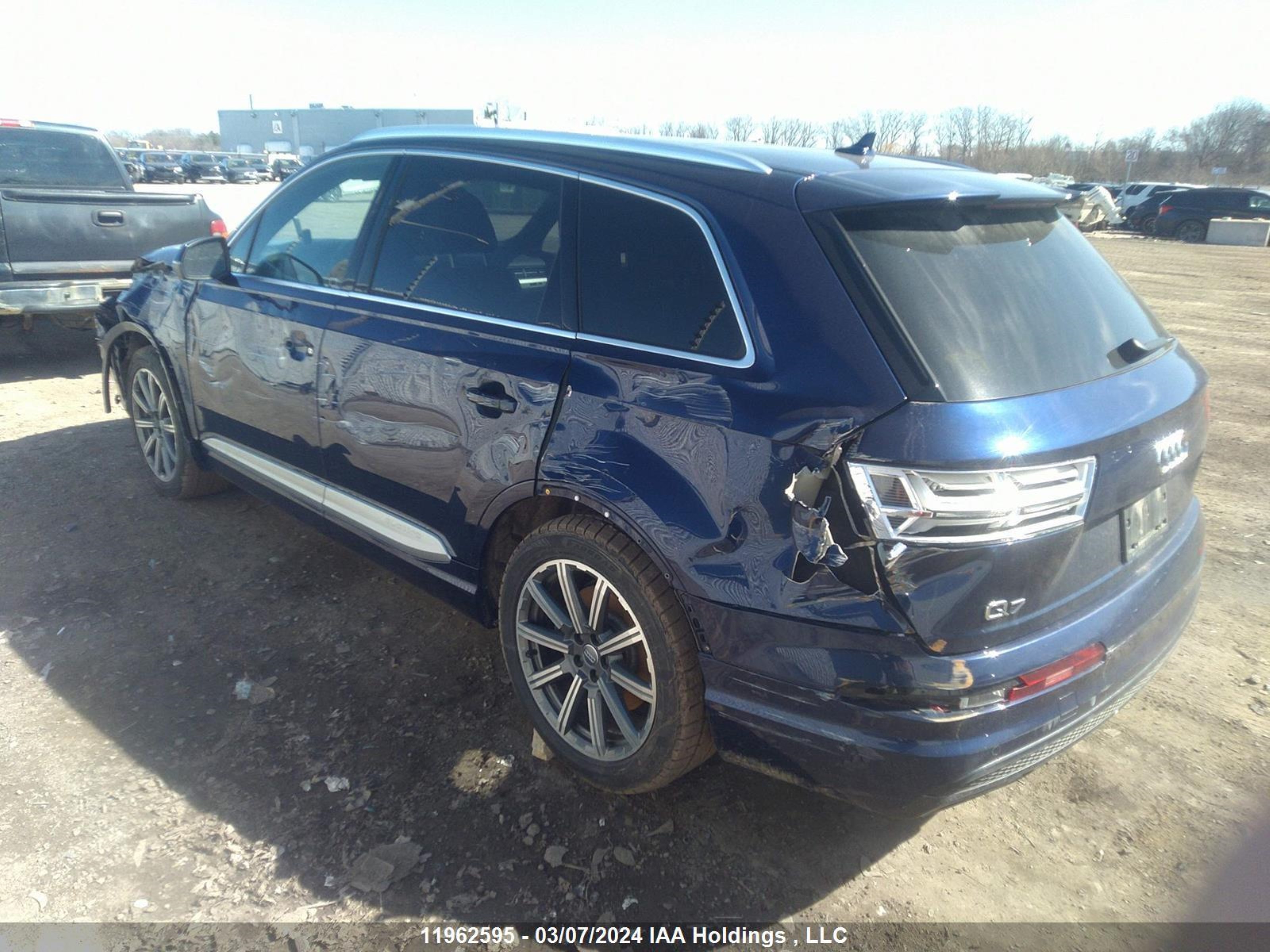 Photo 2 VIN: WA1MHAF73KD029244 - AUDI Q7 