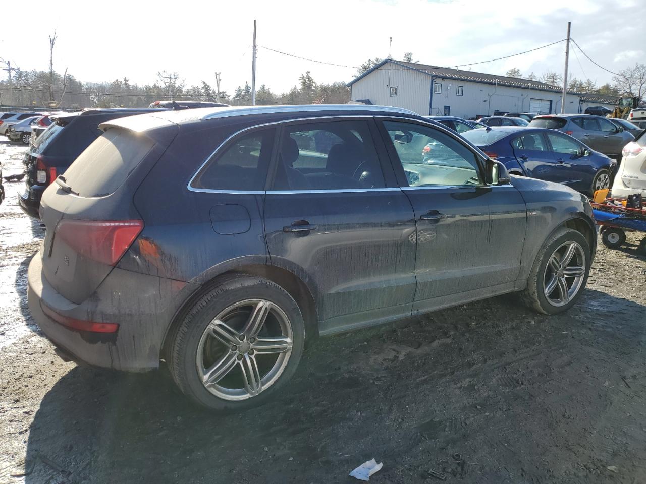 Photo 2 VIN: WA1MKAFP9AA045207 - AUDI Q5 