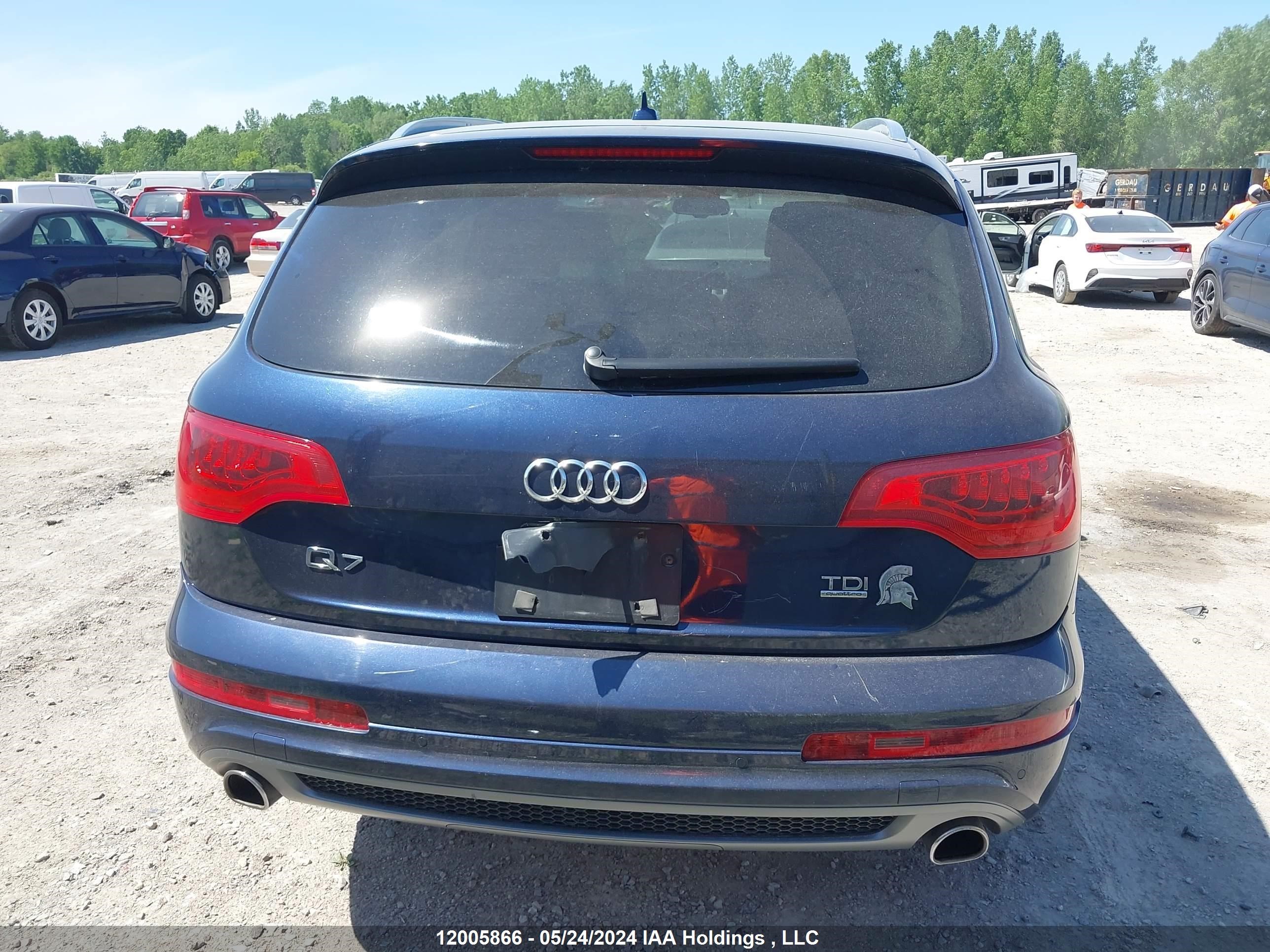 Photo 15 VIN: WA1MMCFE4DD016916 - AUDI Q7 