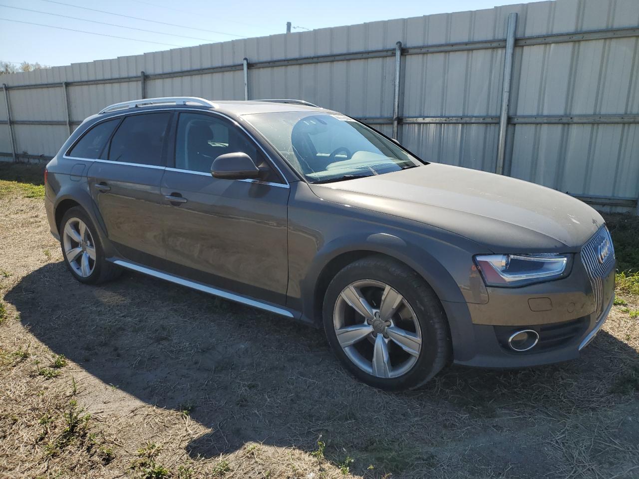 Photo 3 VIN: WA1UFAFL0FA115511 - AUDI A4 