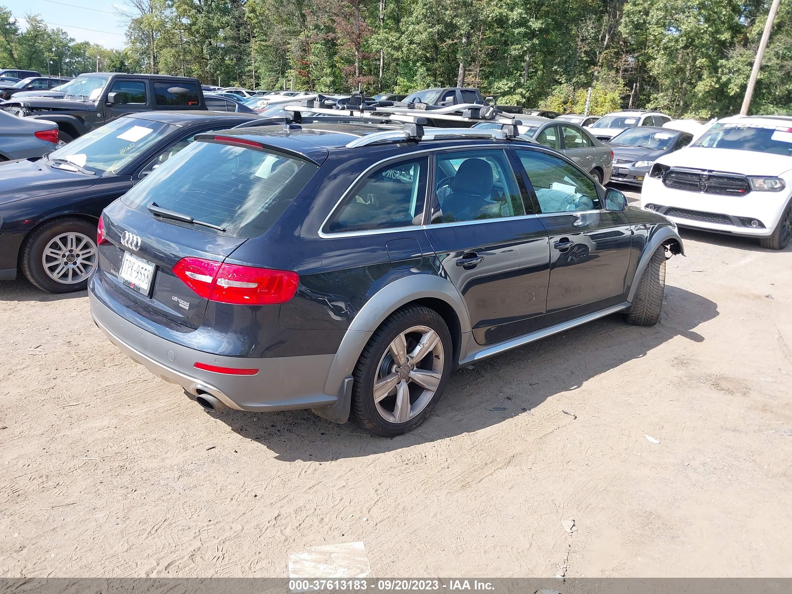 Photo 3 VIN: WA1UFAFL1EA018137 - AUDI ALLROAD 