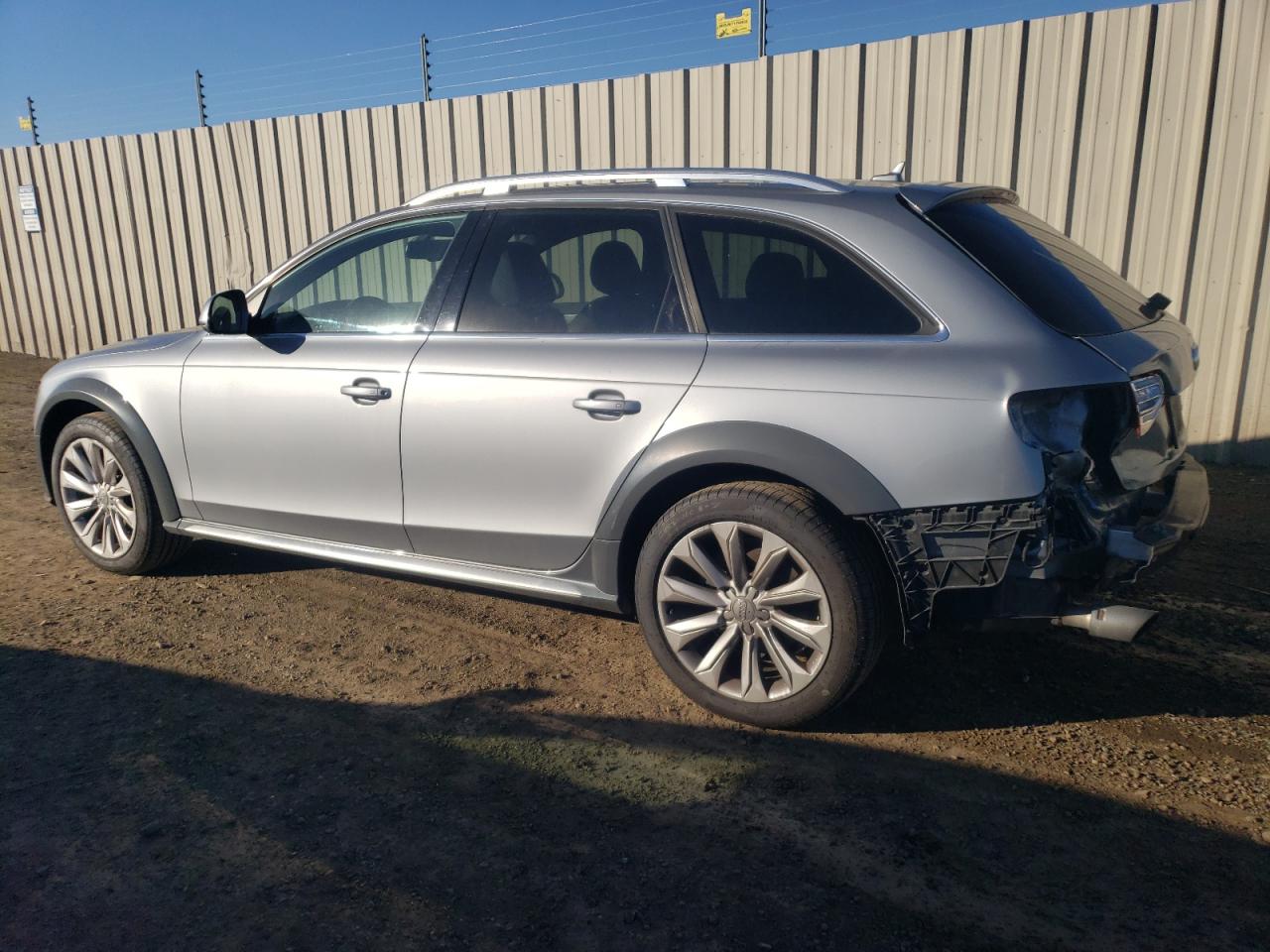 Photo 1 VIN: WA1UFAFL4GA015980 - AUDI A4 