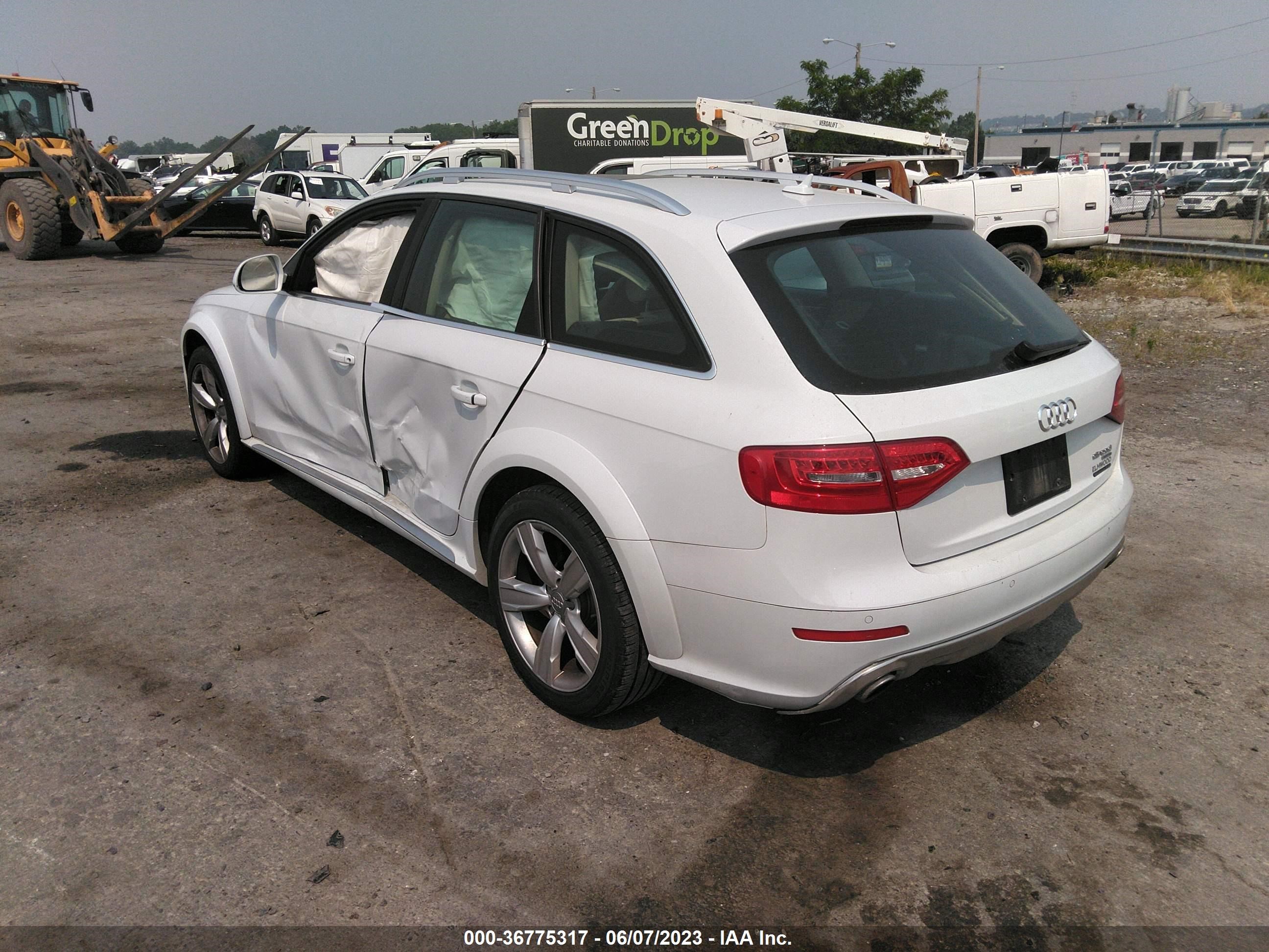 Photo 2 VIN: WA1UFAFL9DA215281 - AUDI ALLROAD 