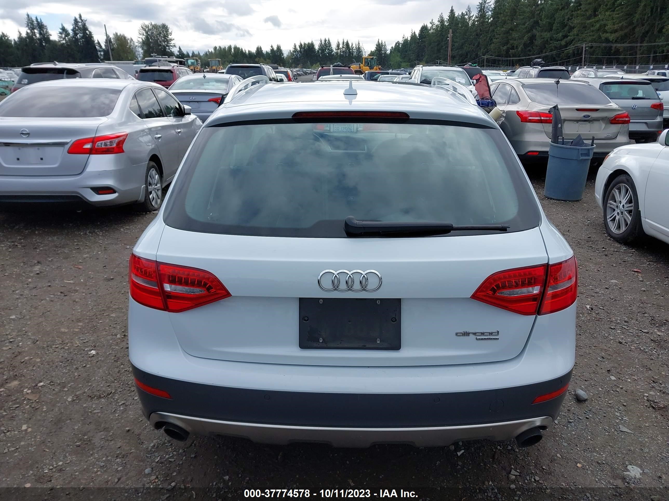 Photo 15 VIN: WA1UFAFL9EA157531 - AUDI ALLROAD 