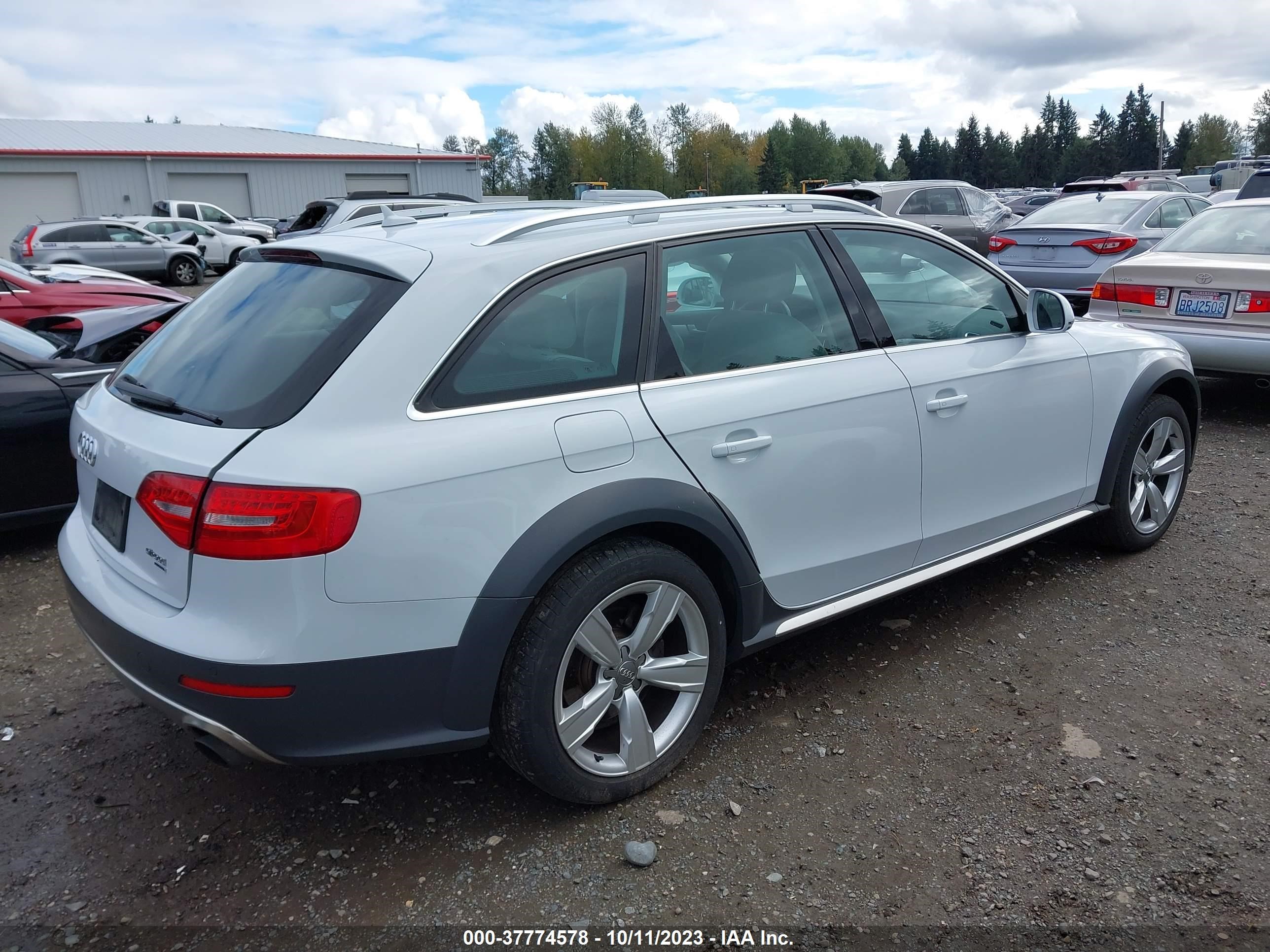 Photo 3 VIN: WA1UFAFL9EA157531 - AUDI ALLROAD 