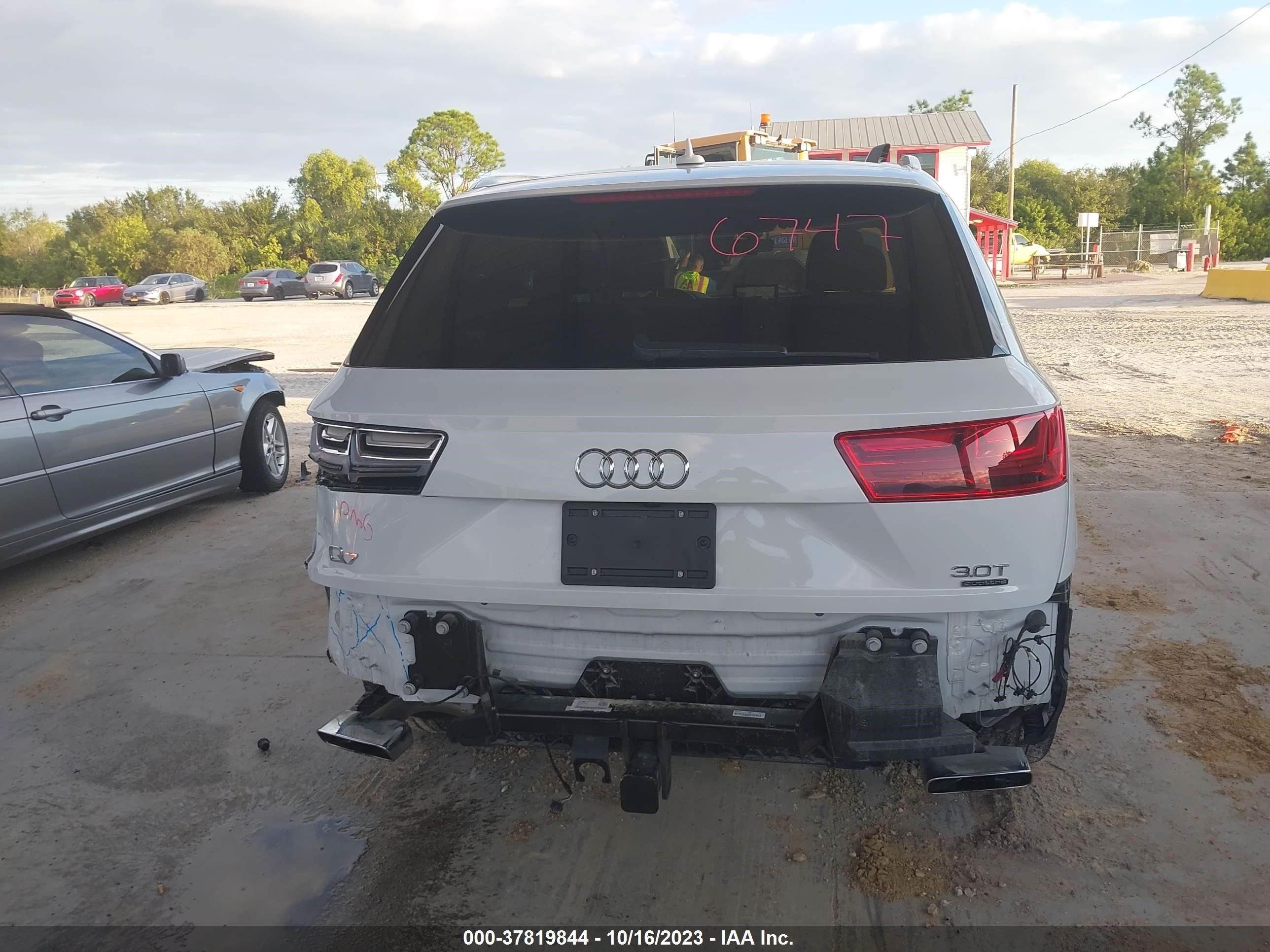 Photo 16 VIN: WA1VAAF73HD052637 - AUDI Q7 