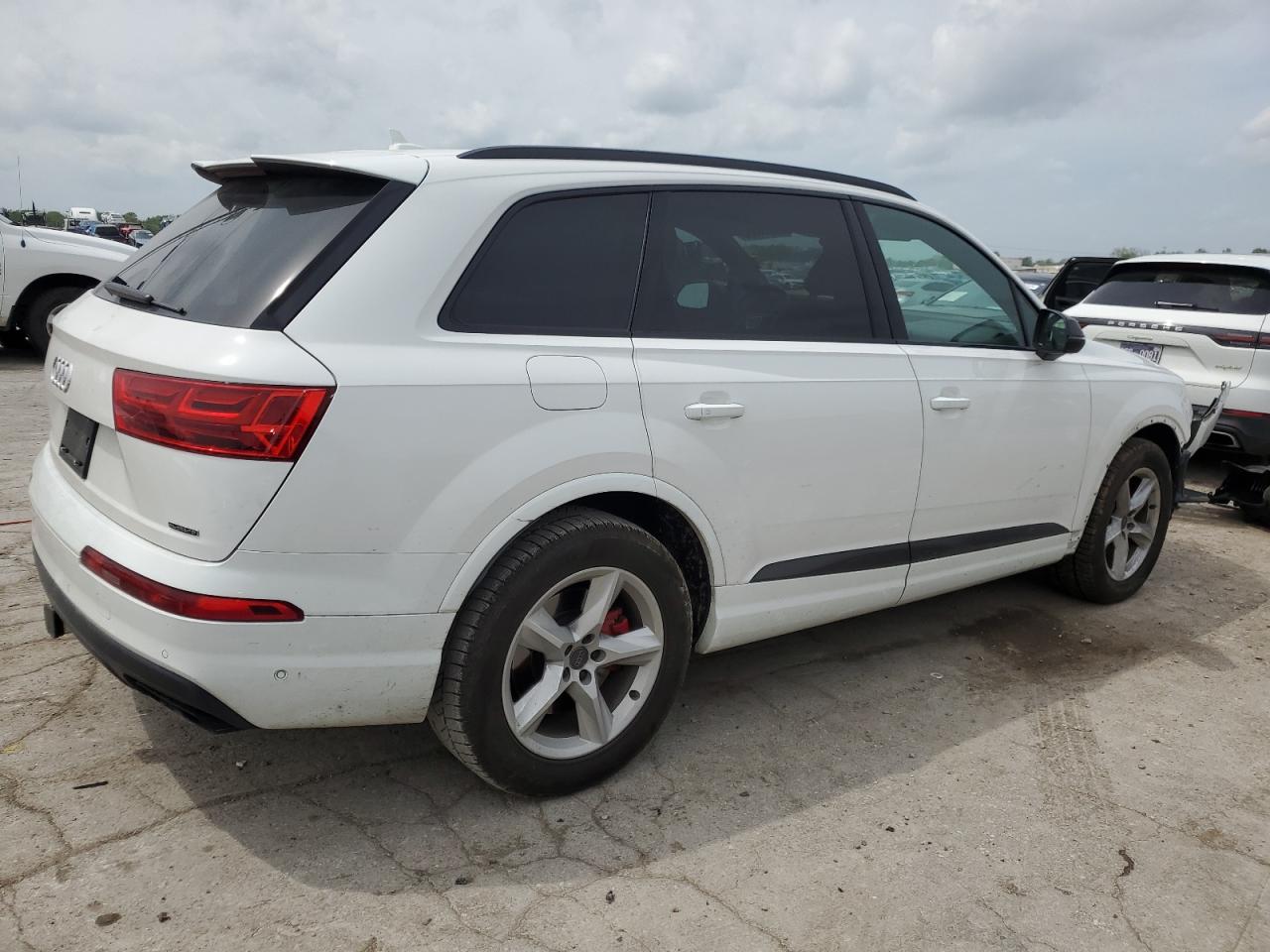 Photo 2 VIN: WA1VAAF73KD049762 - AUDI Q7 