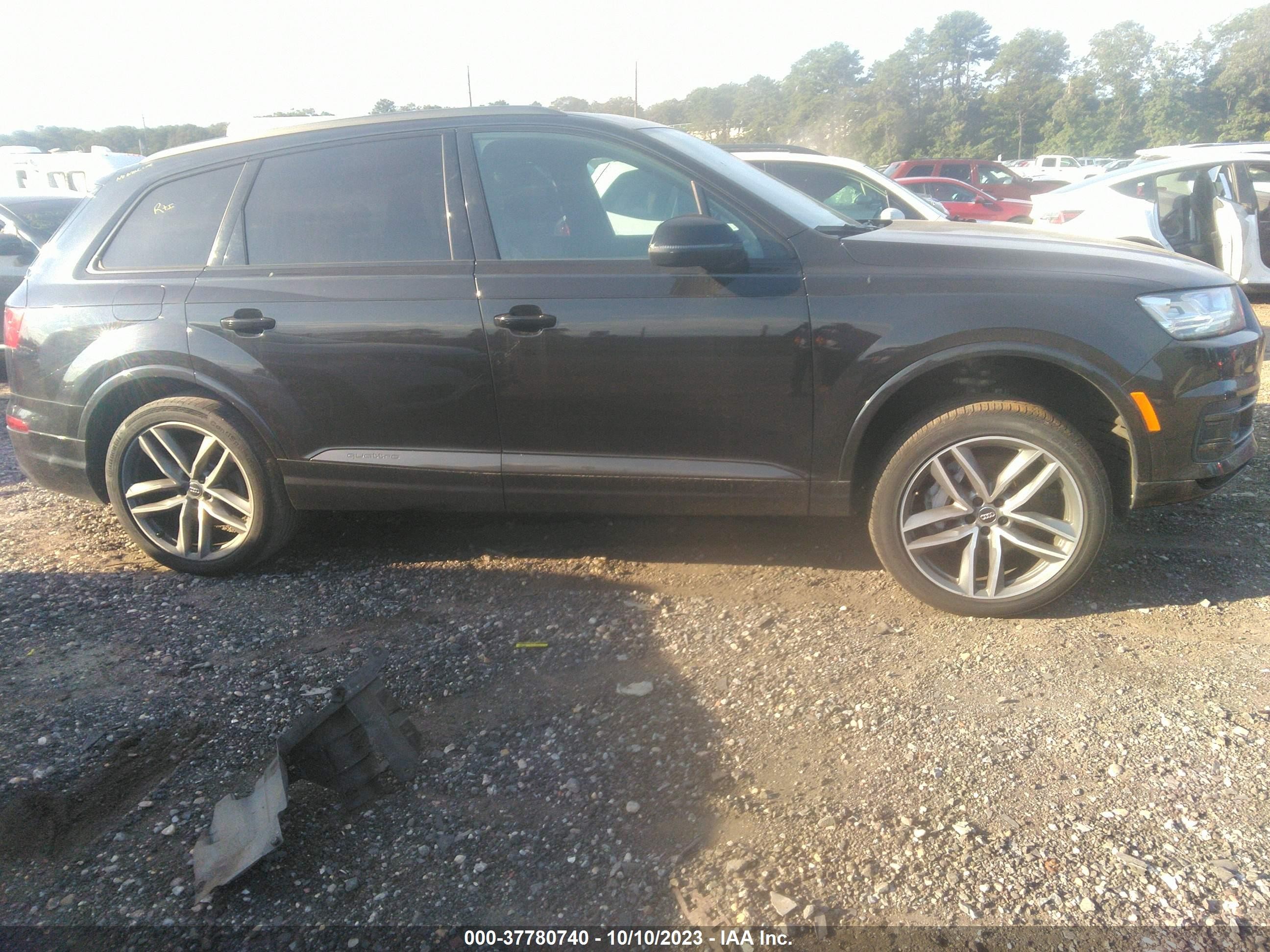 Photo 13 VIN: WA1VAAF77JD008632 - AUDI Q7 