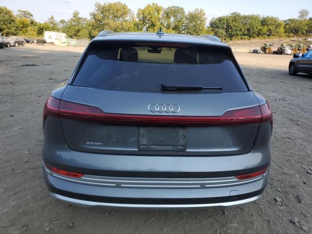 Photo 5 VIN: WA1VAAGE1KB006580 - AUDI E-TRON PRE 